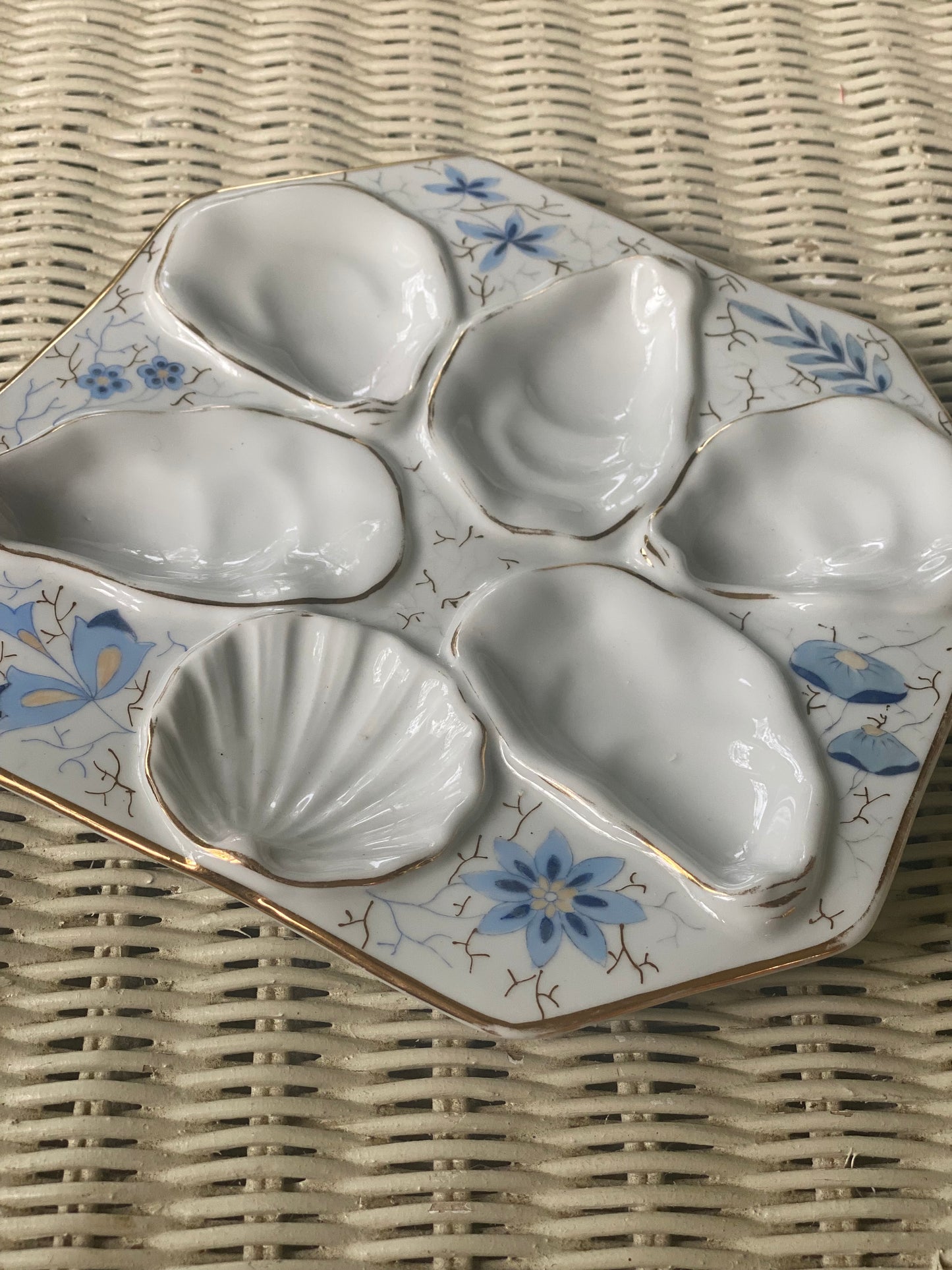 Blue Antique Oyster Plate
