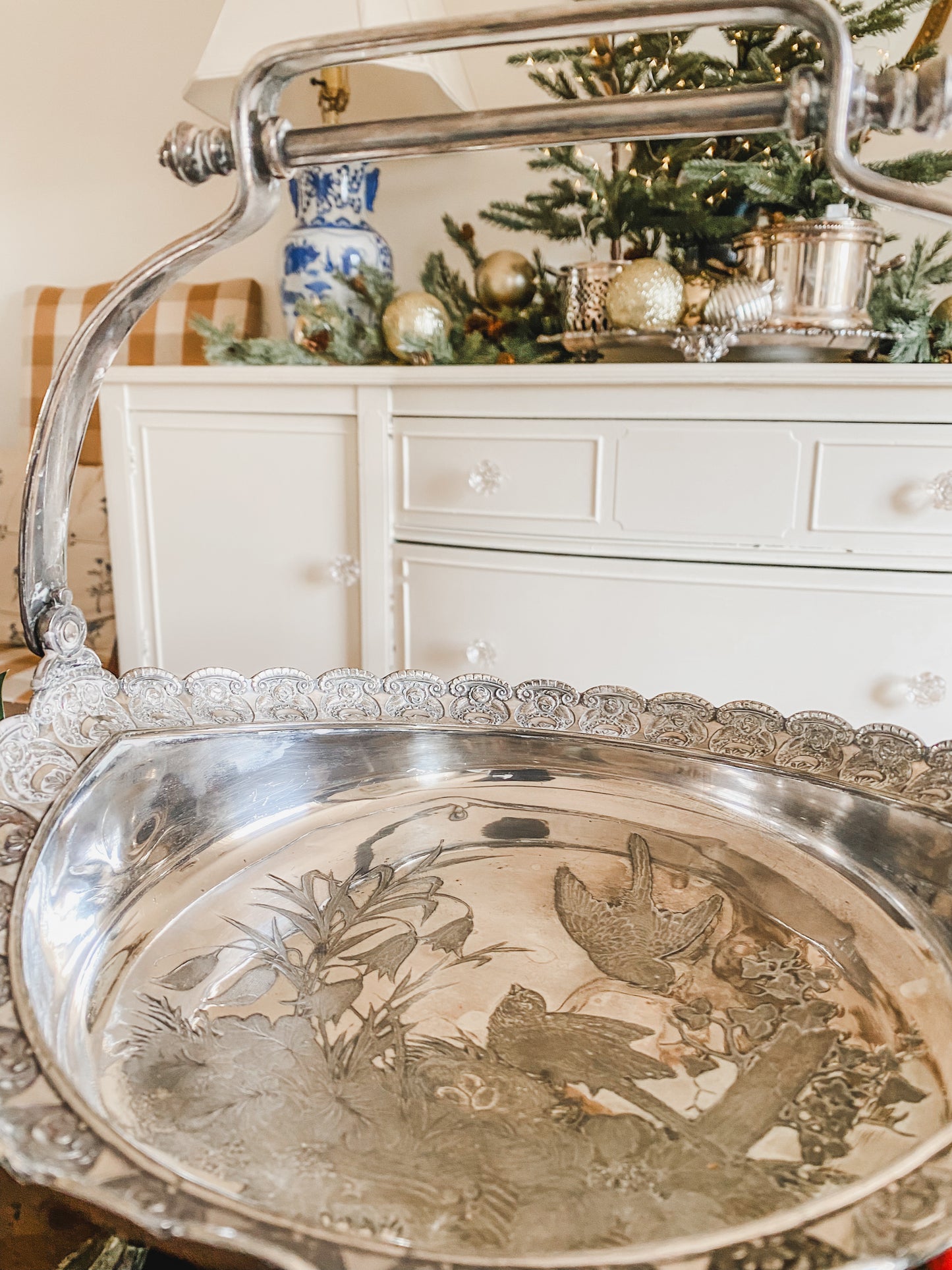 The Loveliest Antique Scalloped Edge Basket