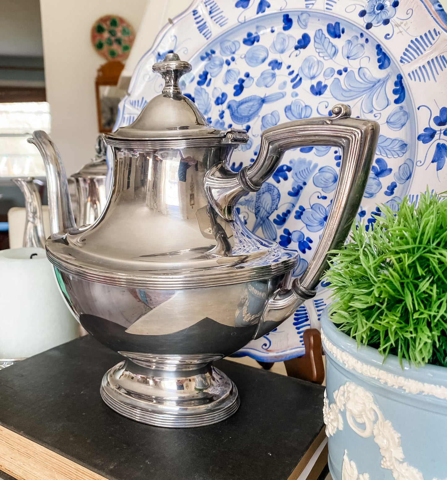 Graceful Early 20th Century Teapot