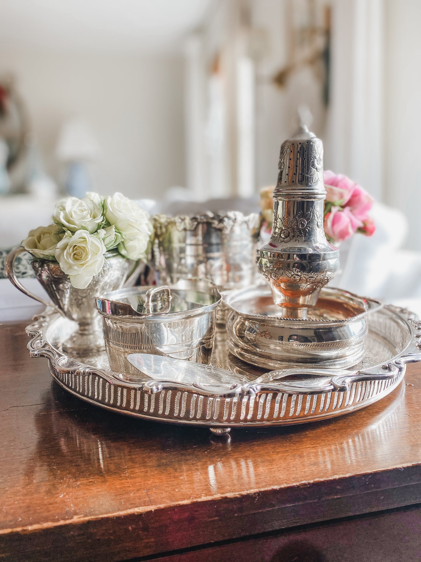 Antique Scalloped Bottle Holder
