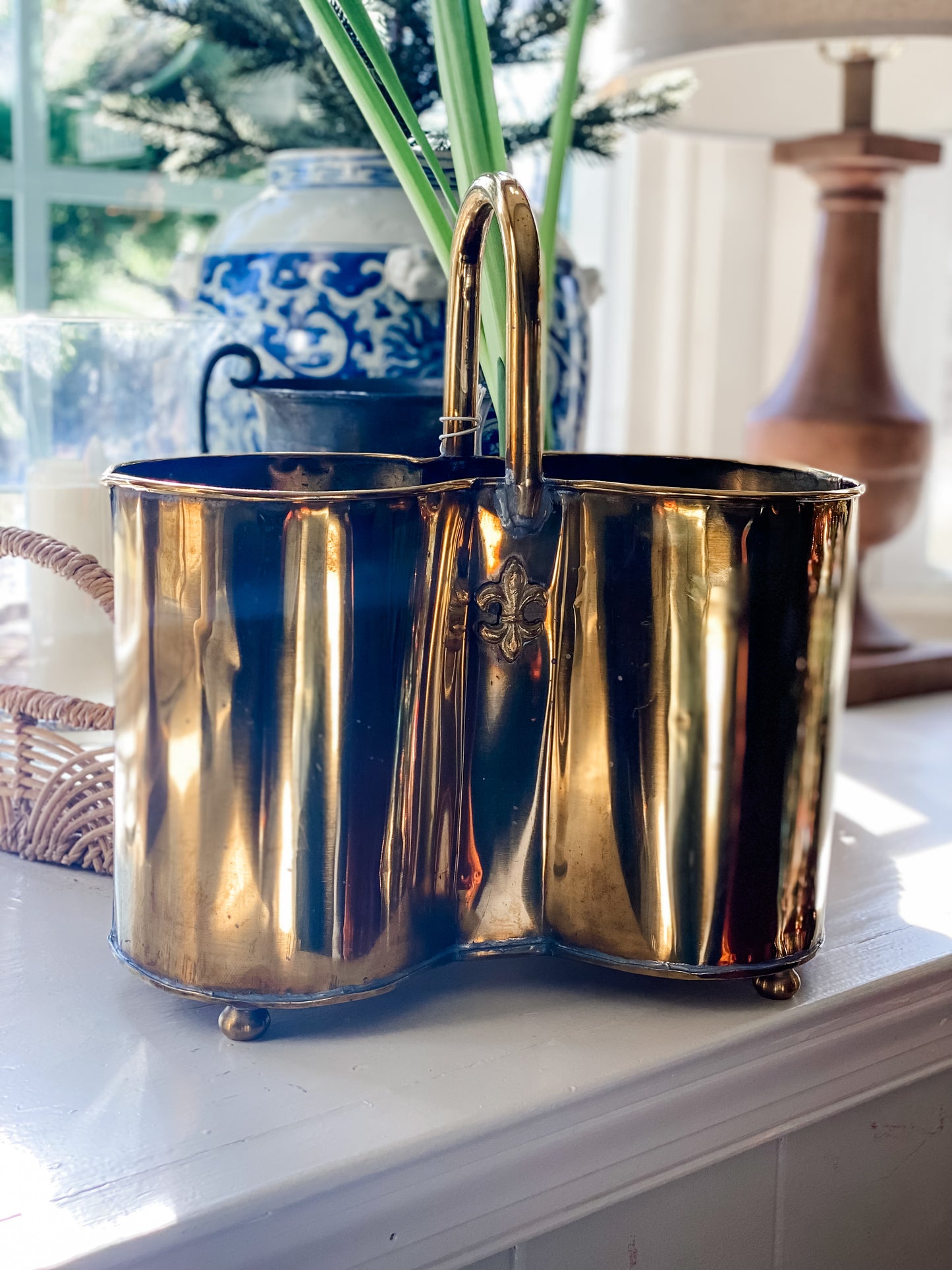 Fleur De Lis Copper Wine Caddy