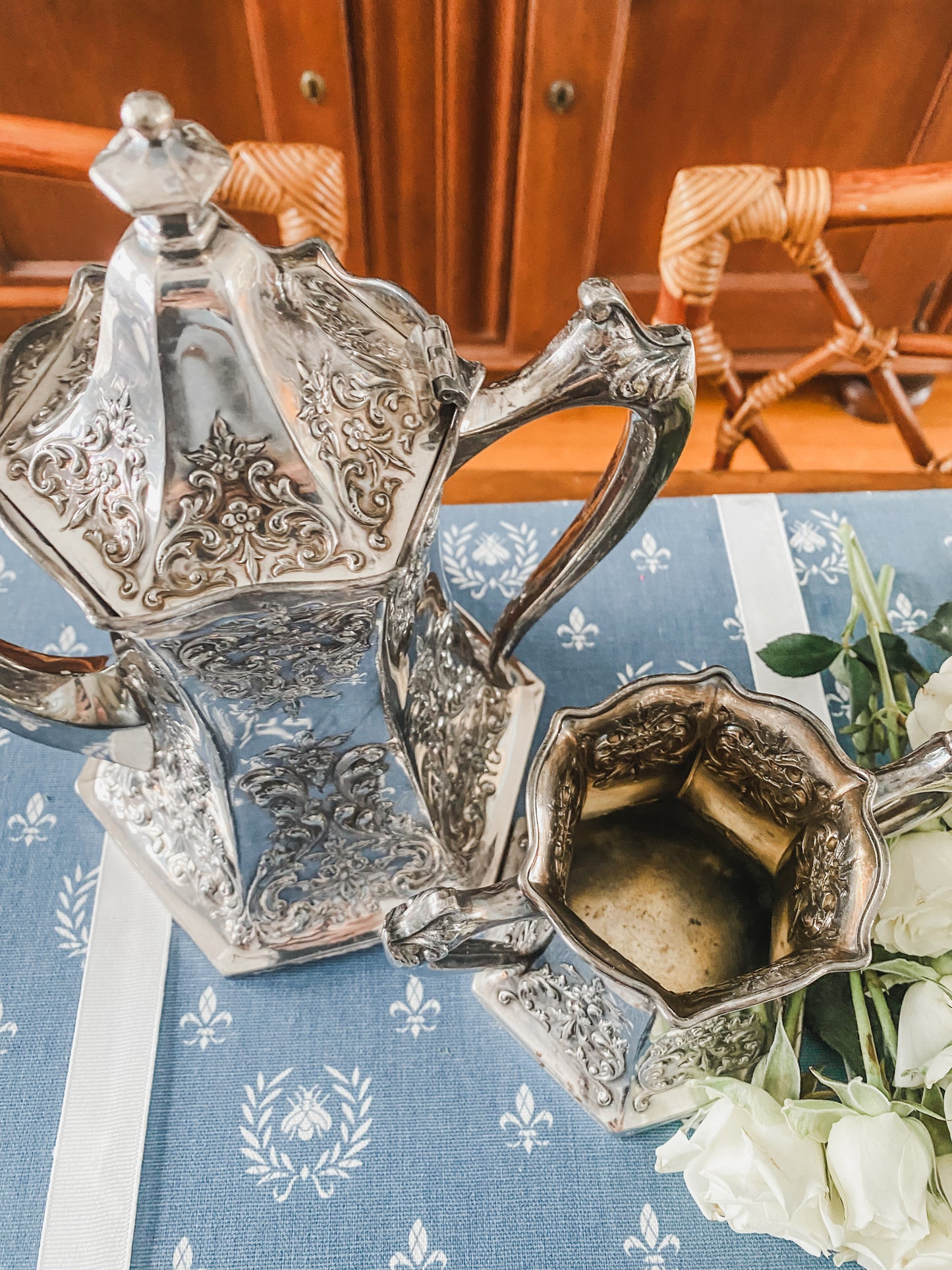 Exquisite Late 1800s Forbes Silverplate Teapot & Sugar Bowl – Ornate Repoussé Detailing & Quadruple Plate
