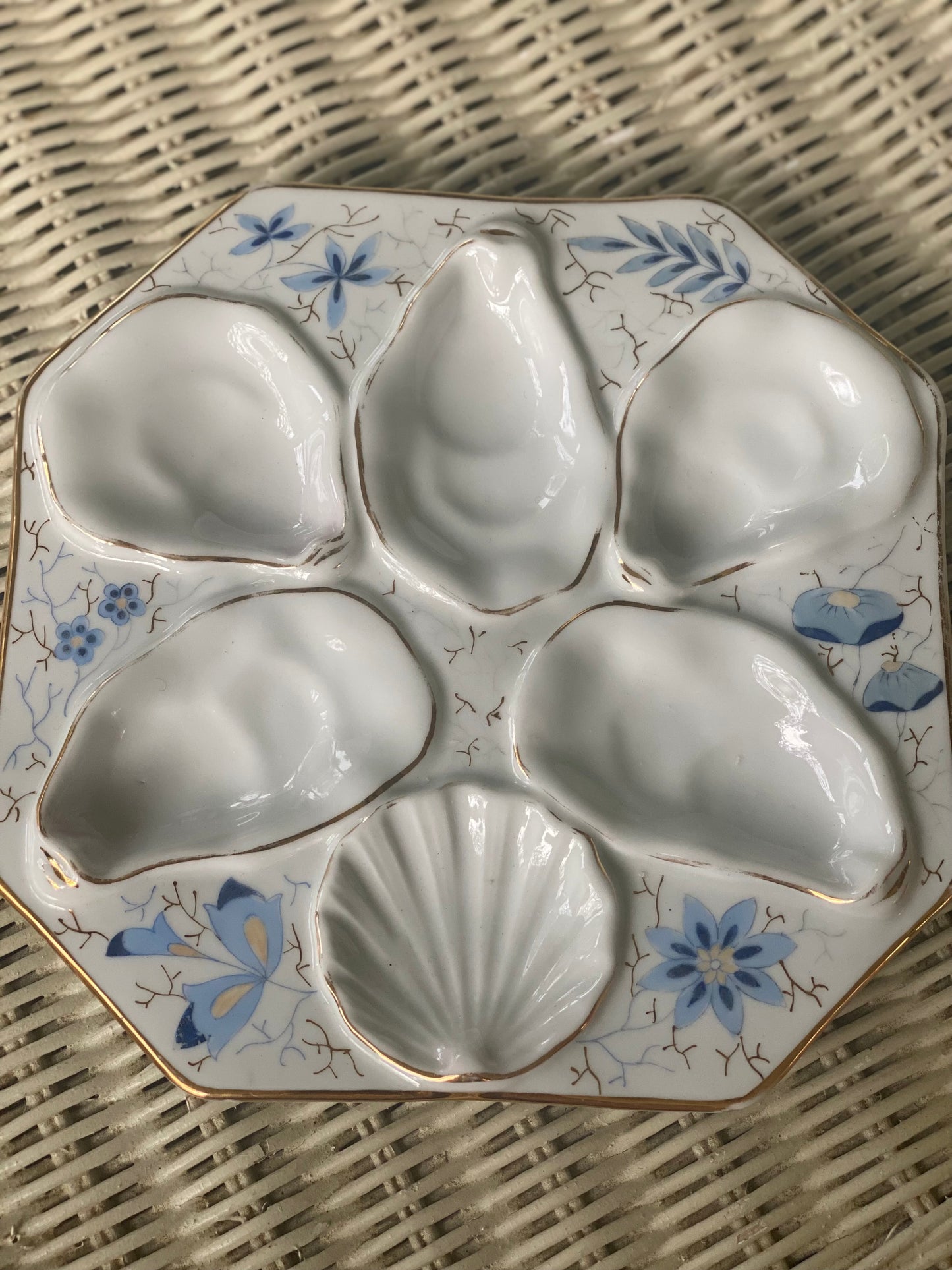Blue Antique Oyster Plate