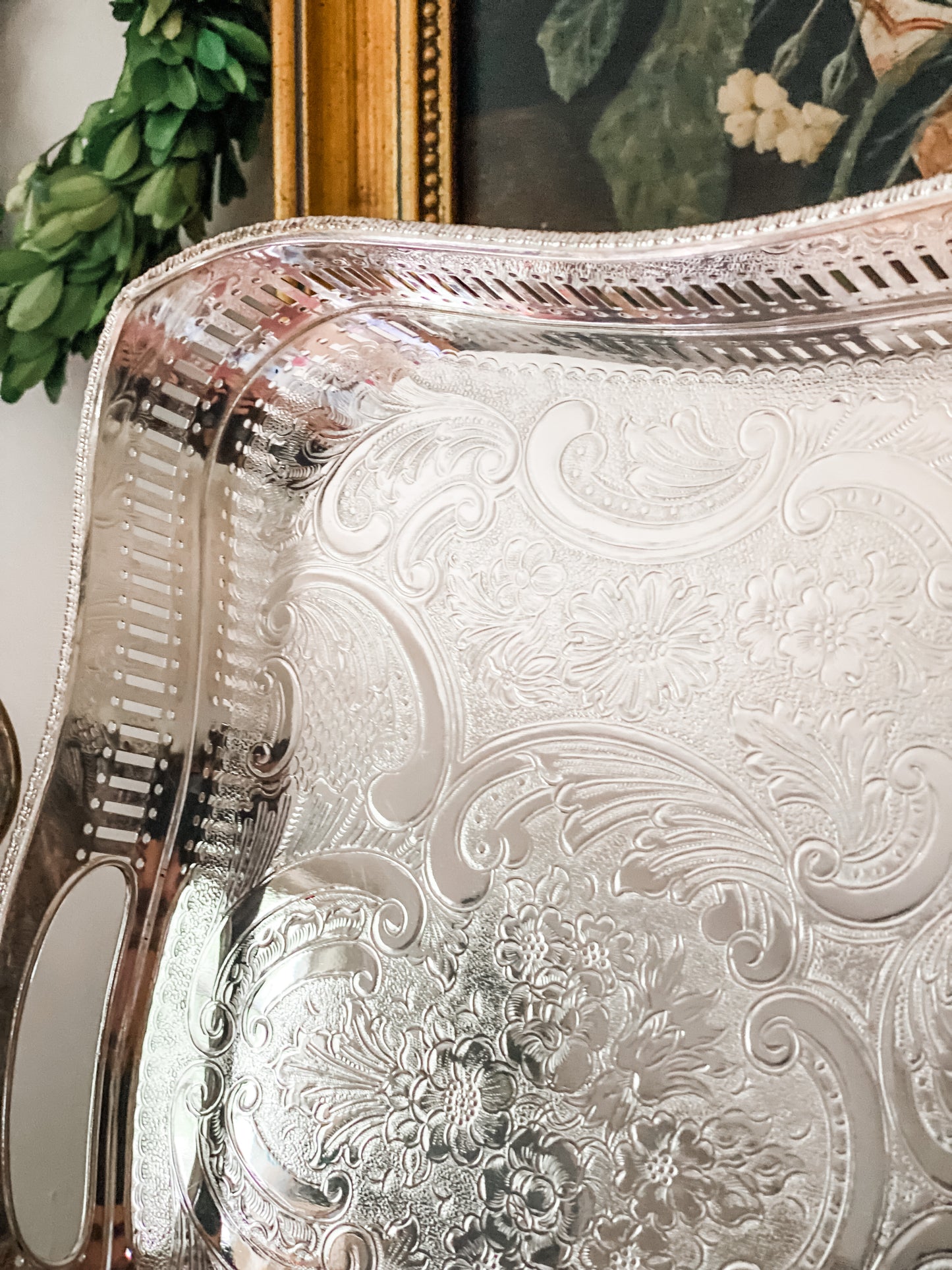 Exquisite Gallery Tray