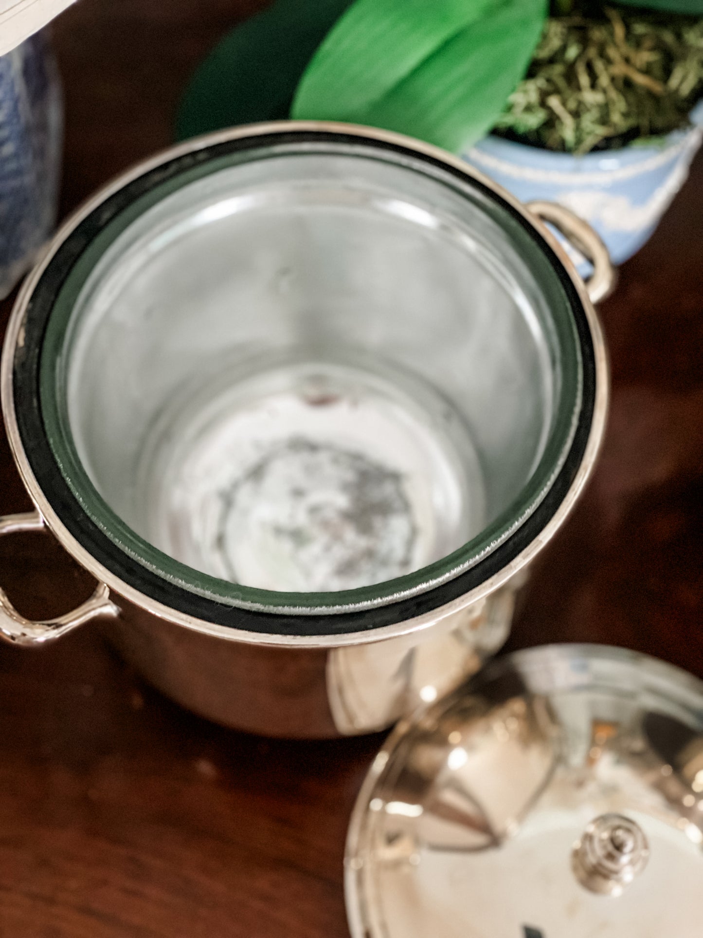 Handsome Ice Bucket made by Wallace Silver