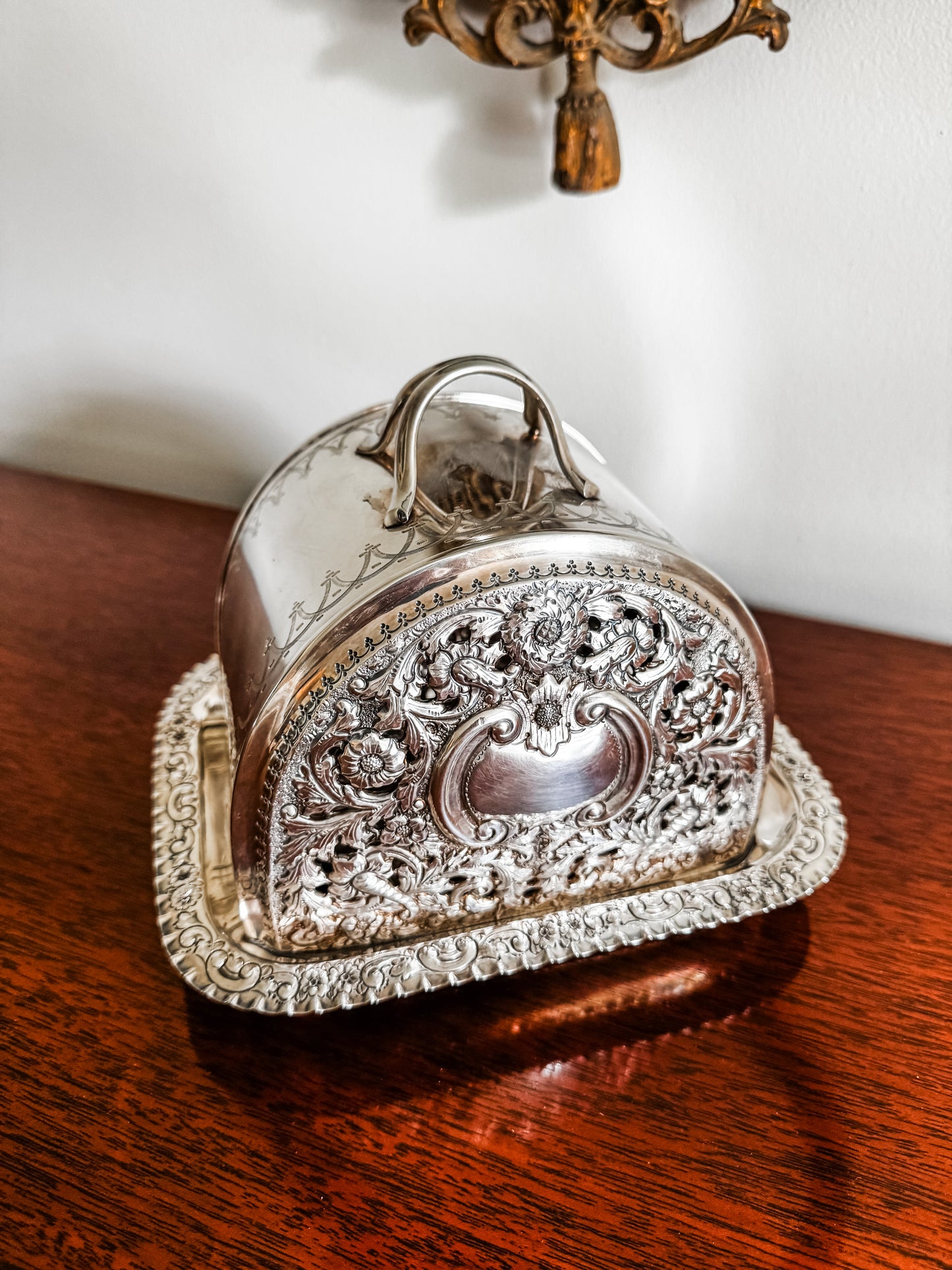 Exceptional Victorian Silver-Plated Cheese Dish, England, Circa 1890