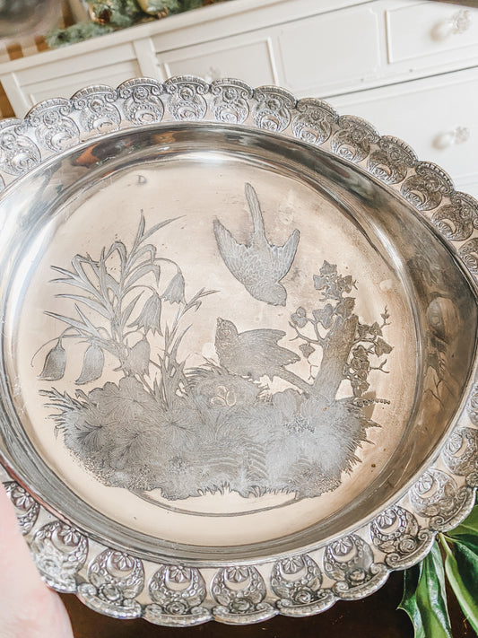 The Loveliest Antique Scalloped Edge Basket