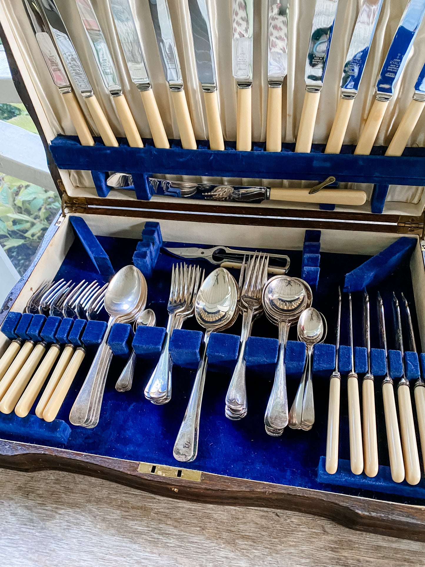 64 - Piece Sheffield James Ryal Flatware Set