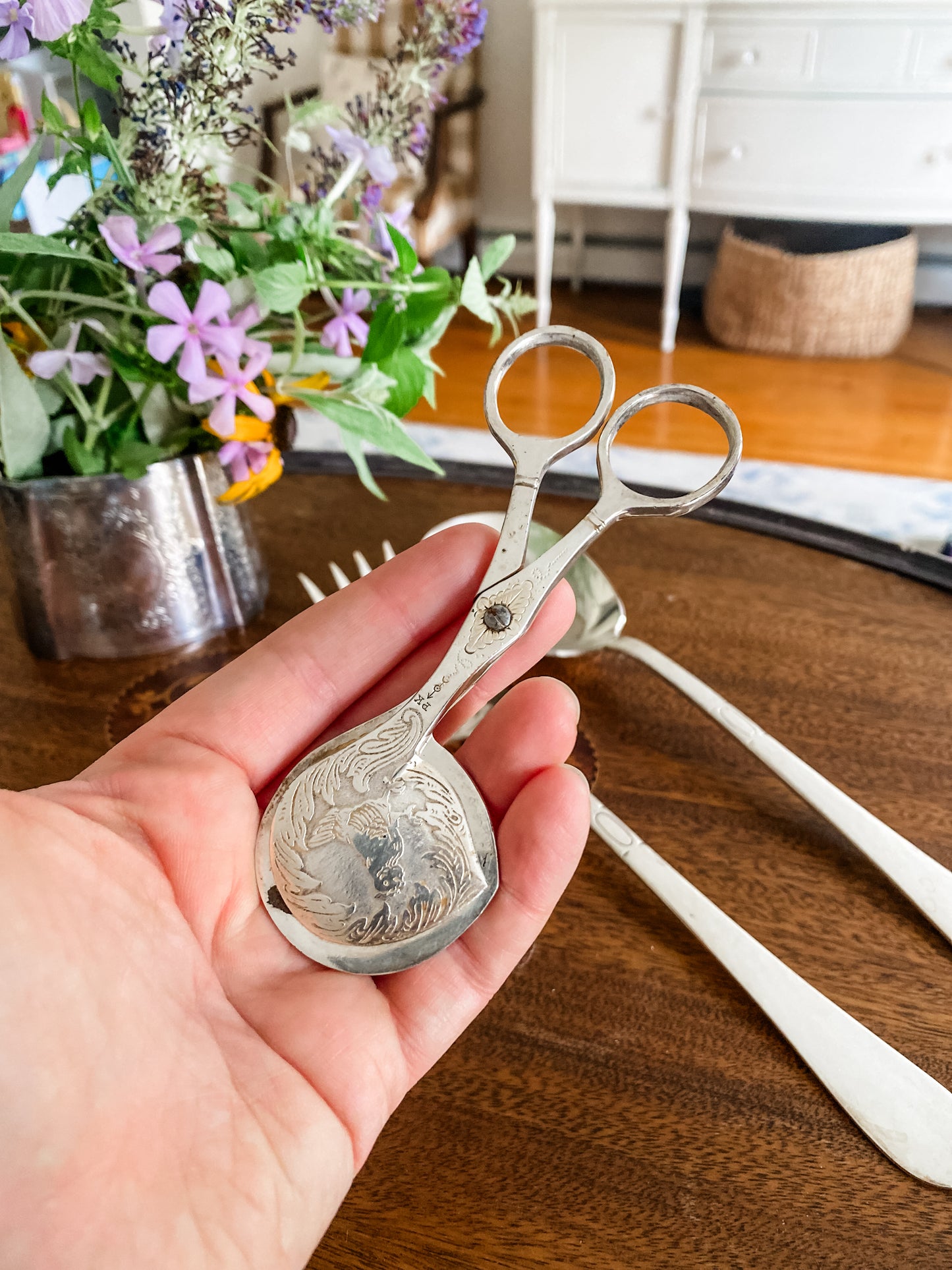 Egg Topper and Serving Set