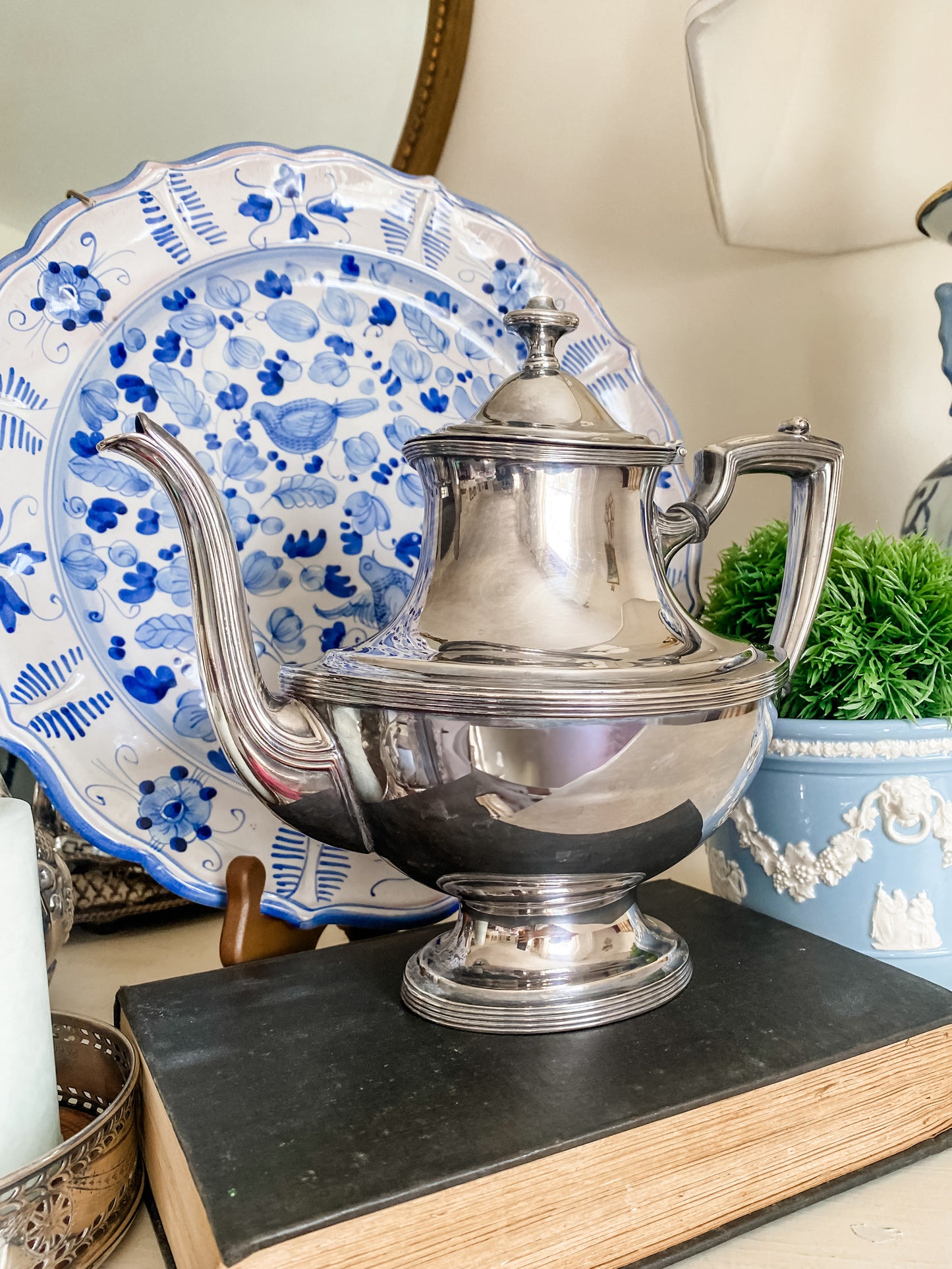 Graceful Early 20th Century Teapot