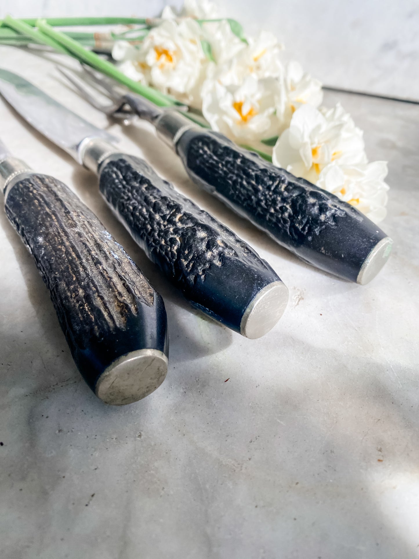 Vintage Royal Cutlery Co. Carving Set – Staghorn Handle & Beaded Ferrules