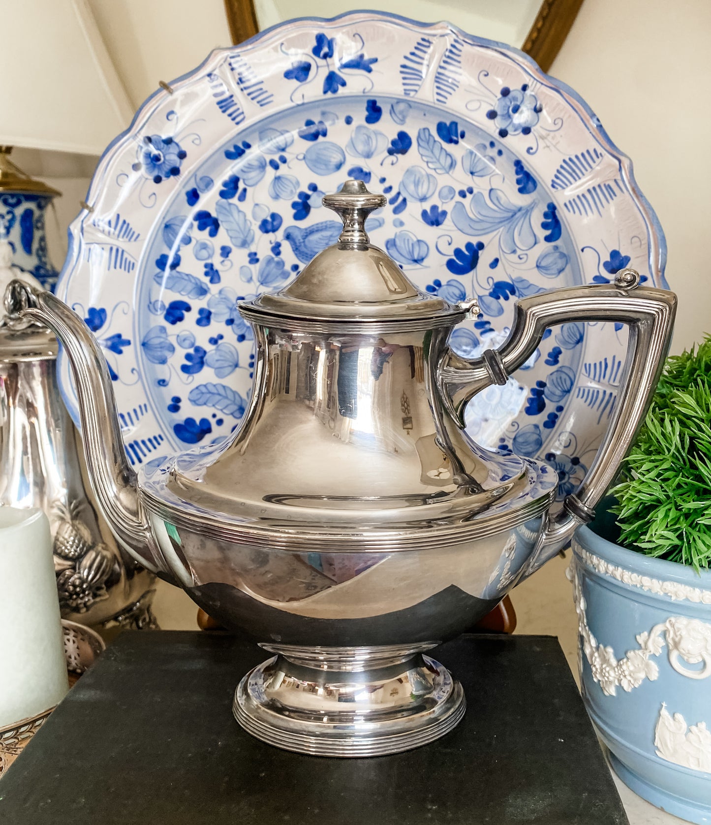 Graceful Early 20th Century Teapot