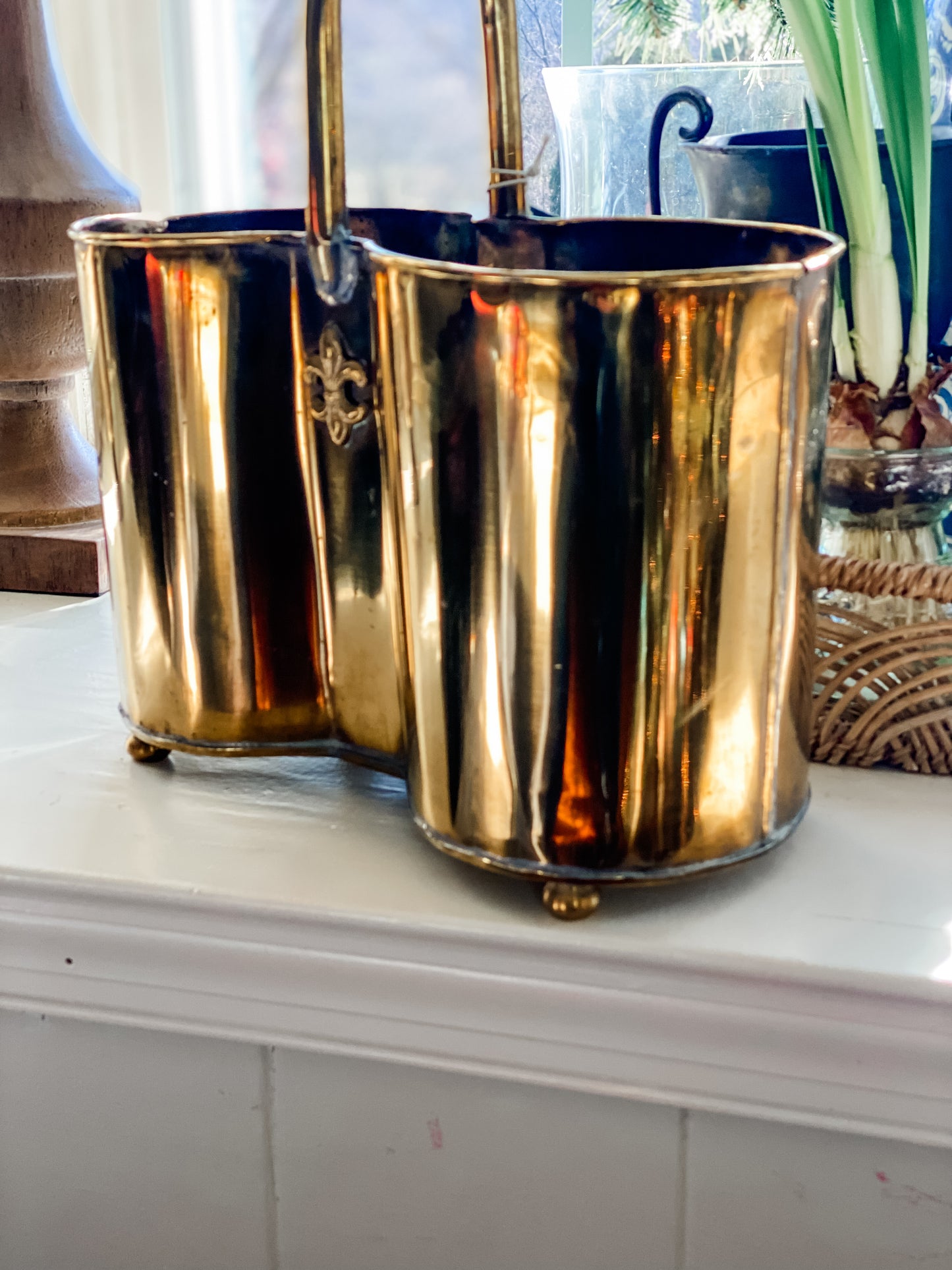 Fleur De Lis Copper Wine Caddy