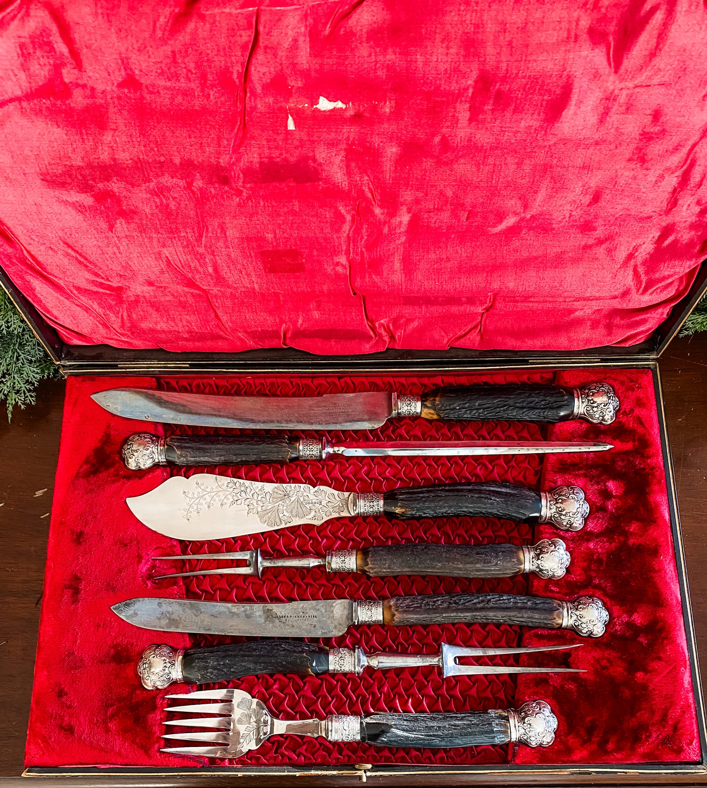 Fabulous!!! Antique 1800's Staghorn Carving Set of 7