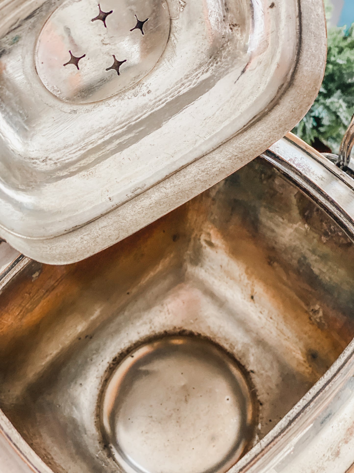 Showstopping Antique Drink Dispenser