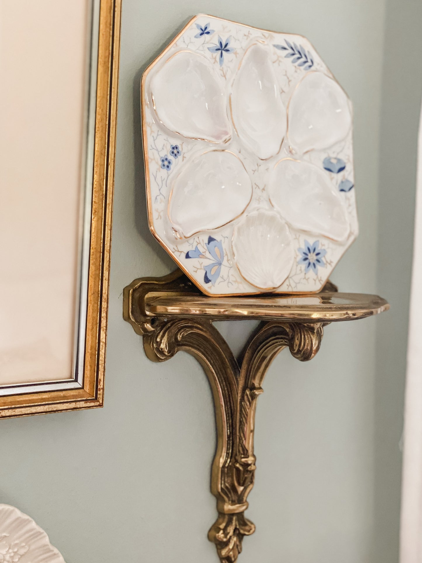 Blue Antique Oyster Plate