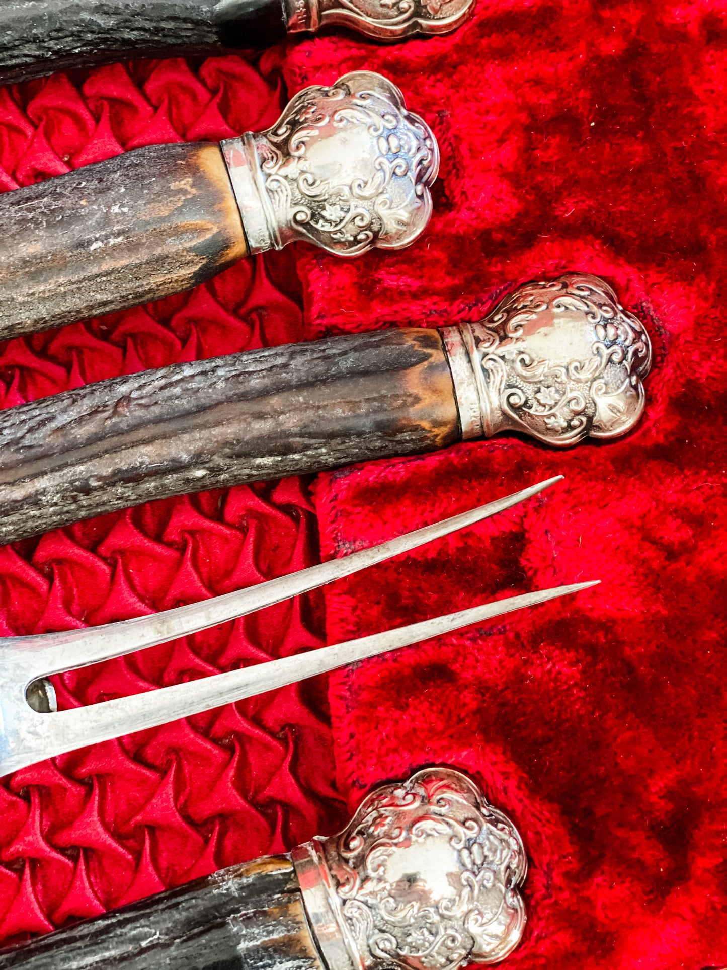 Fabulous!!! Antique 1800's Staghorn Carving Set of 7