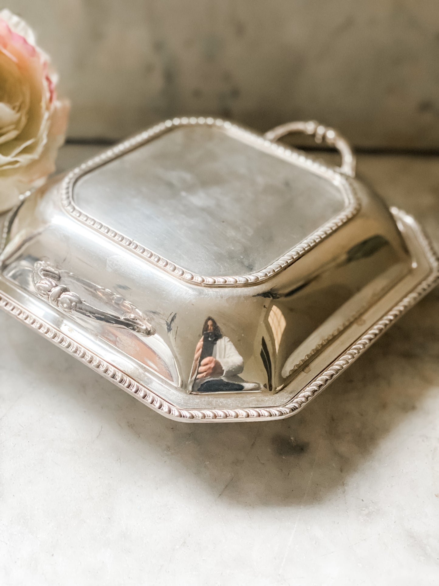 Delightful Roped Edge Covered Dish