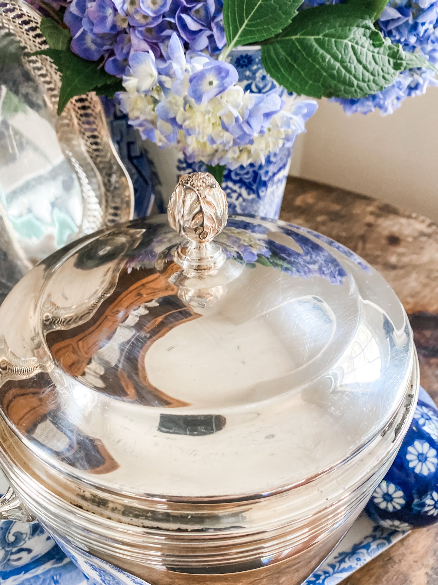 Wonderful Sheffield Silver Ice Bucket