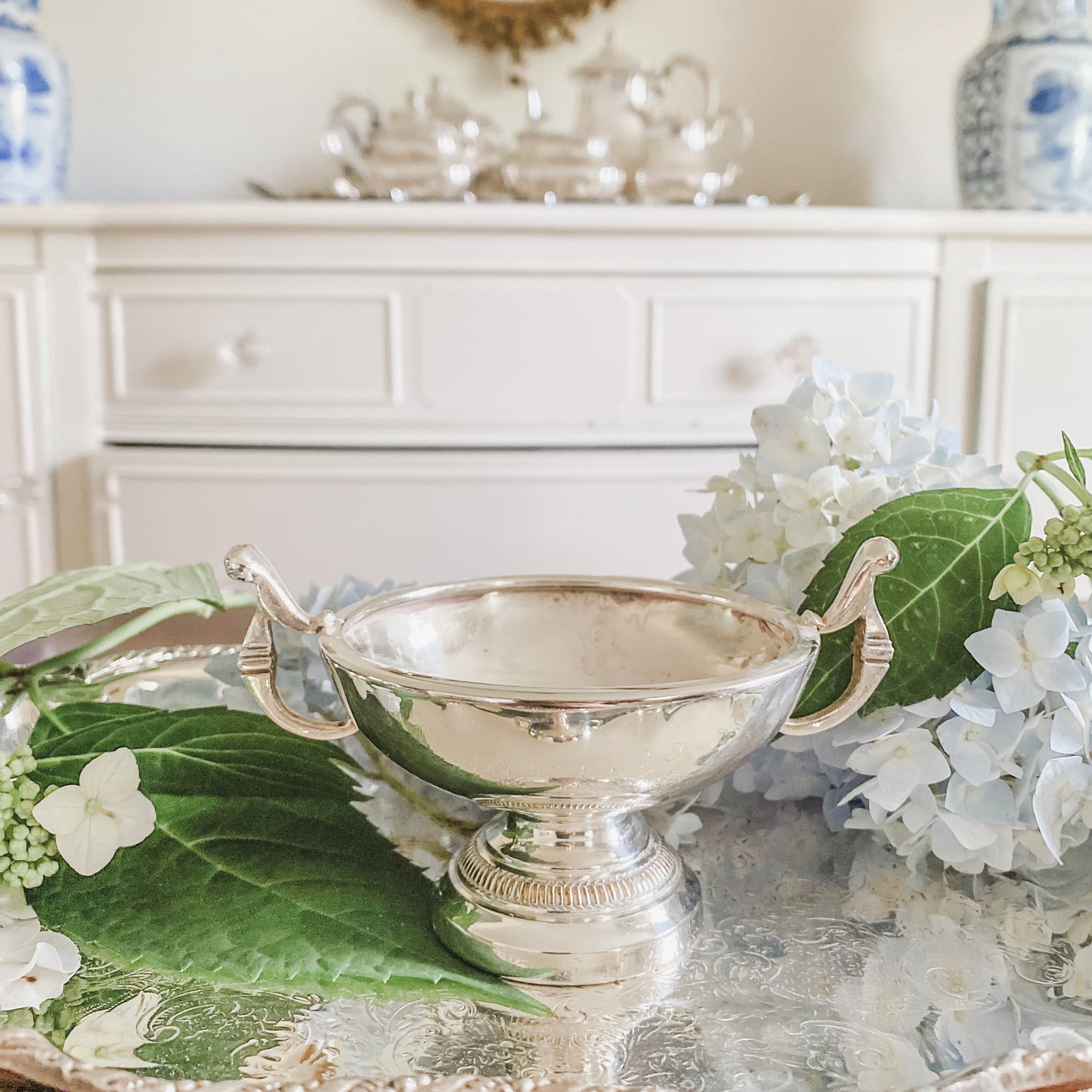 Miniature loving cup