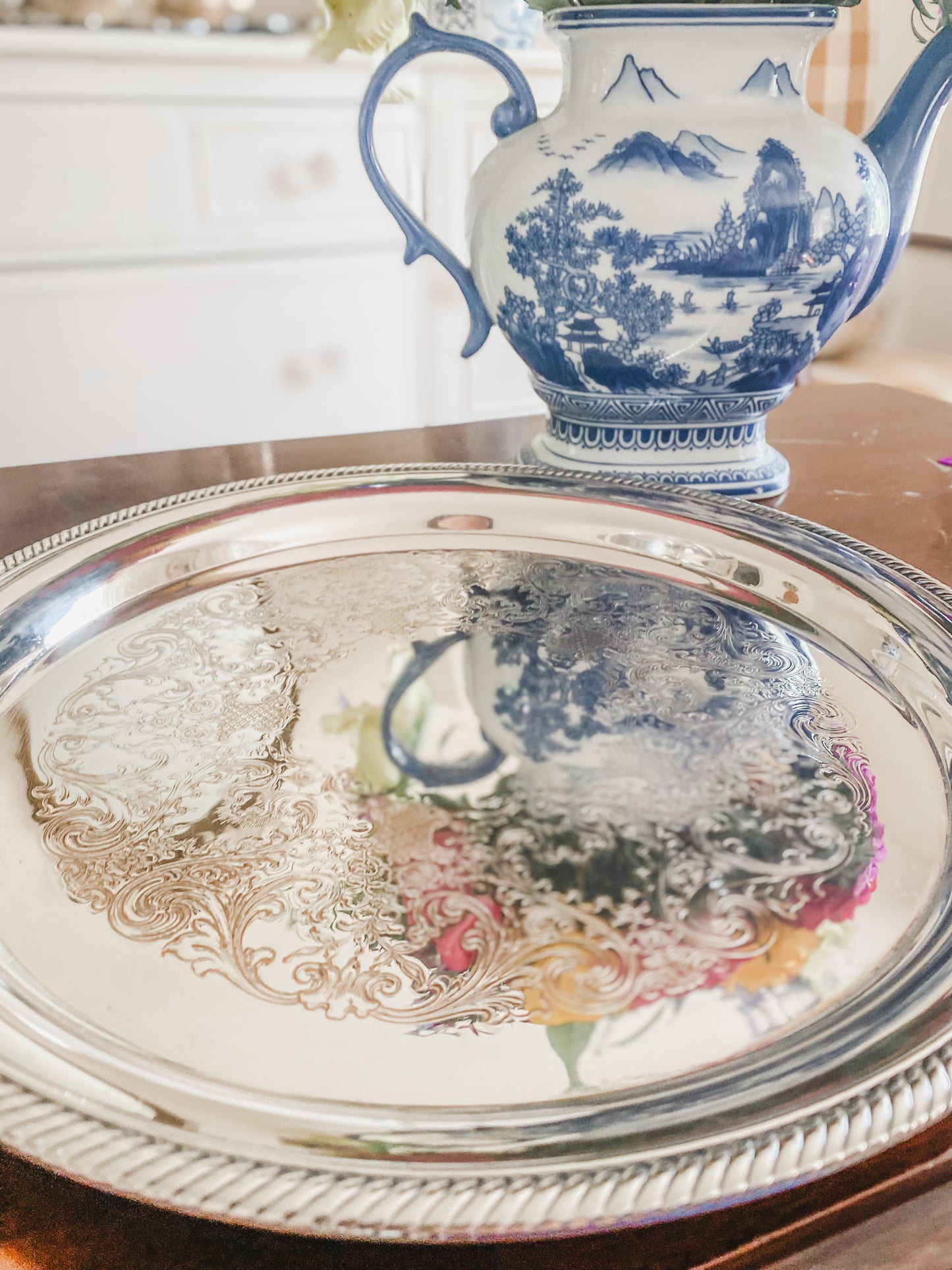 Be our Guest! Dome Covered Serving Tray