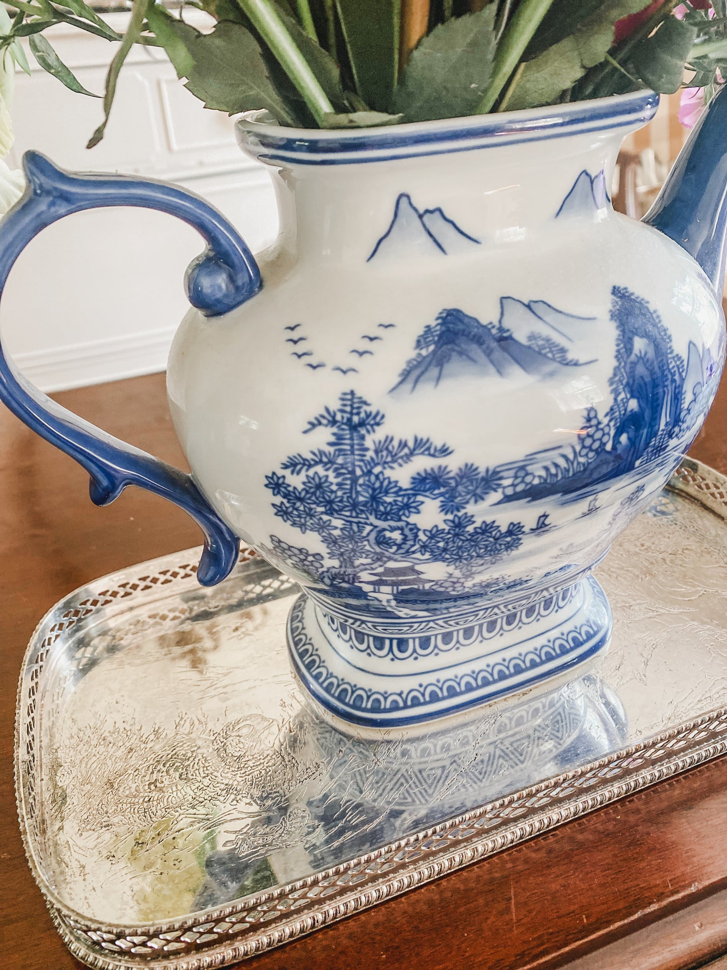 Wonderful Sheffield Gallery Tray with Etched Design