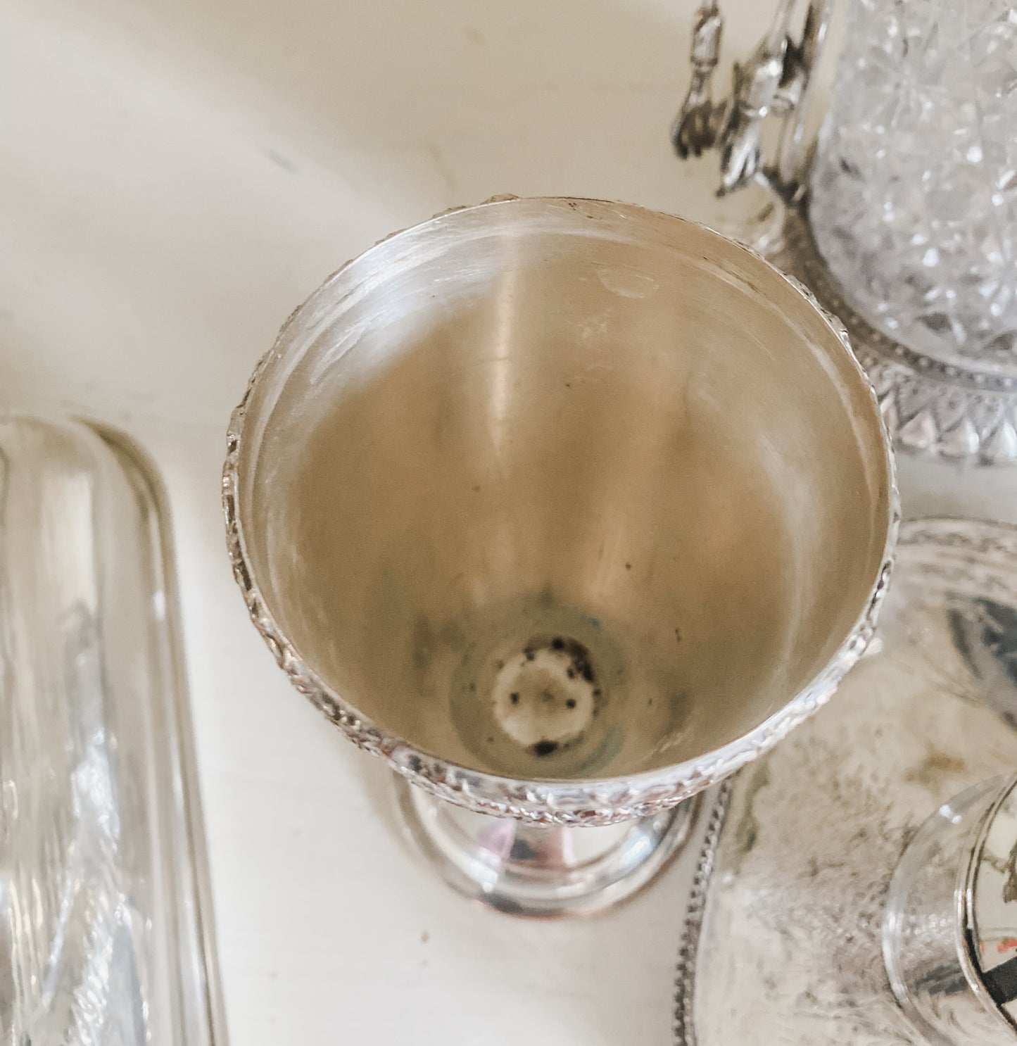 Antique Pedestal Vase With Flora Bunting Surround