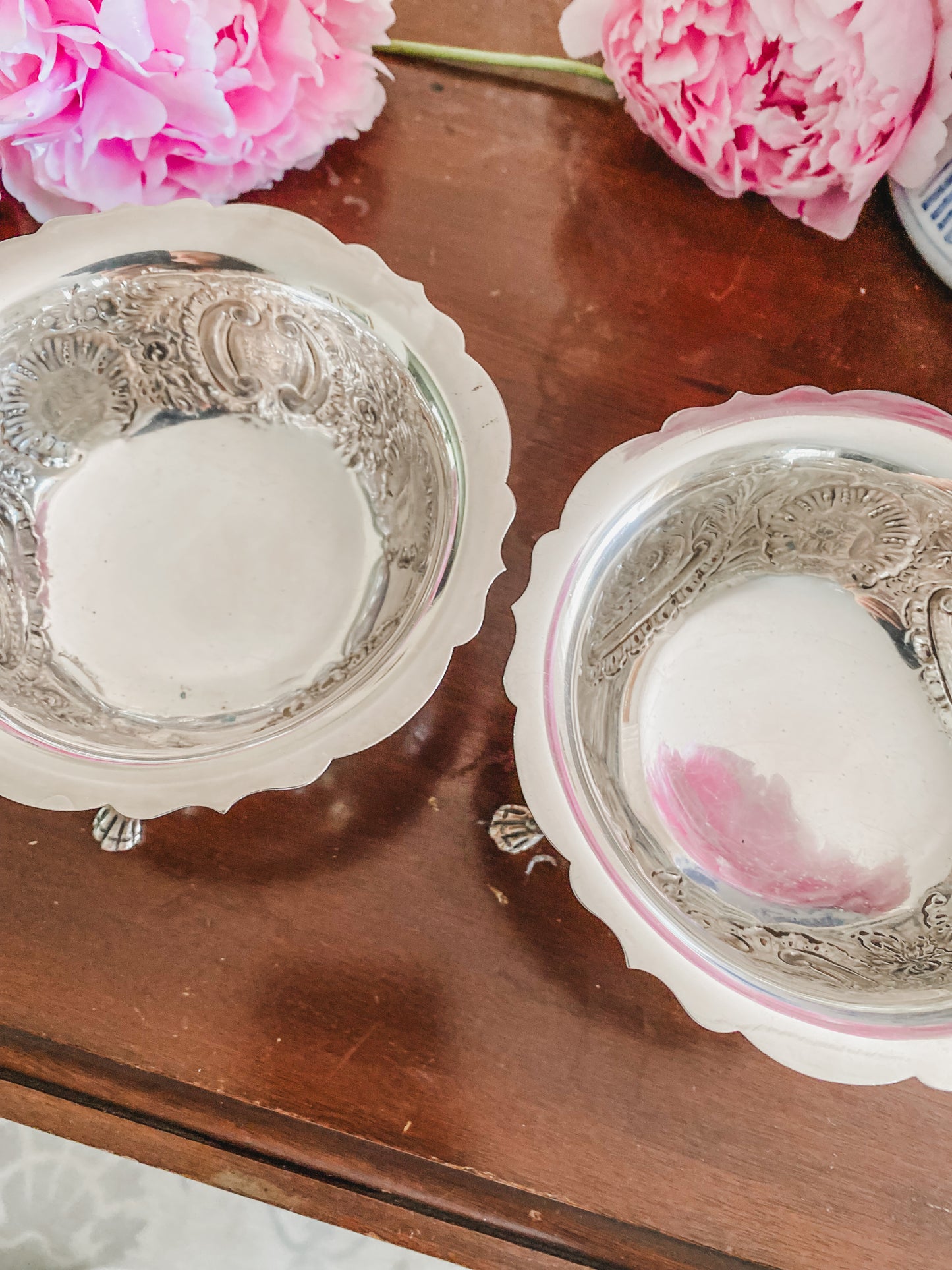 Pair of English Barker Ellis Repousee Bowls with Swan and Elaborate Lion Head Details