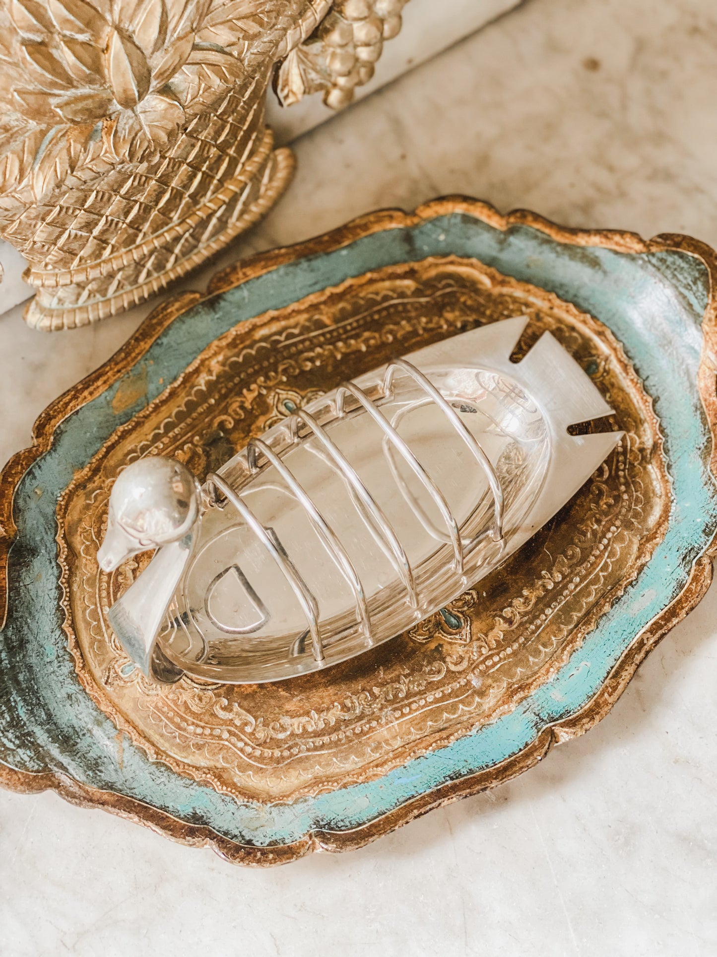 Charming Swan Shaped Toast Holder