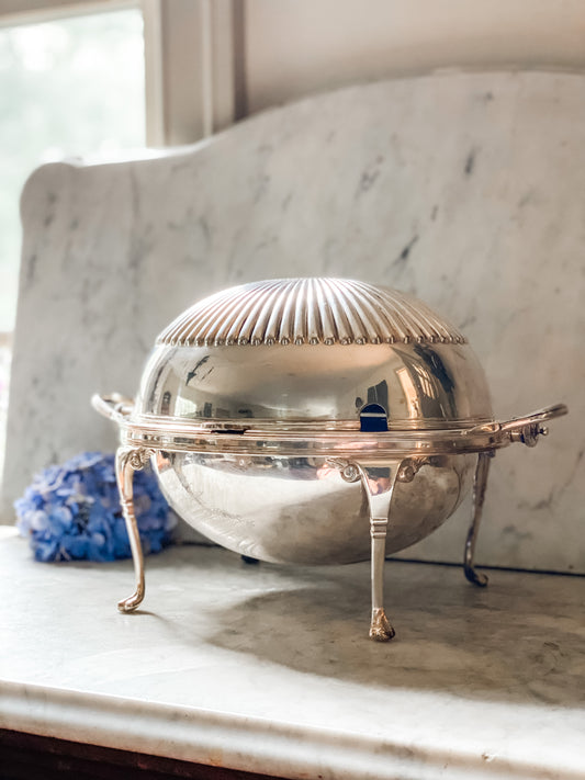 Dome Server from England by Harrison Brothers & Howson (pictured in the middle)