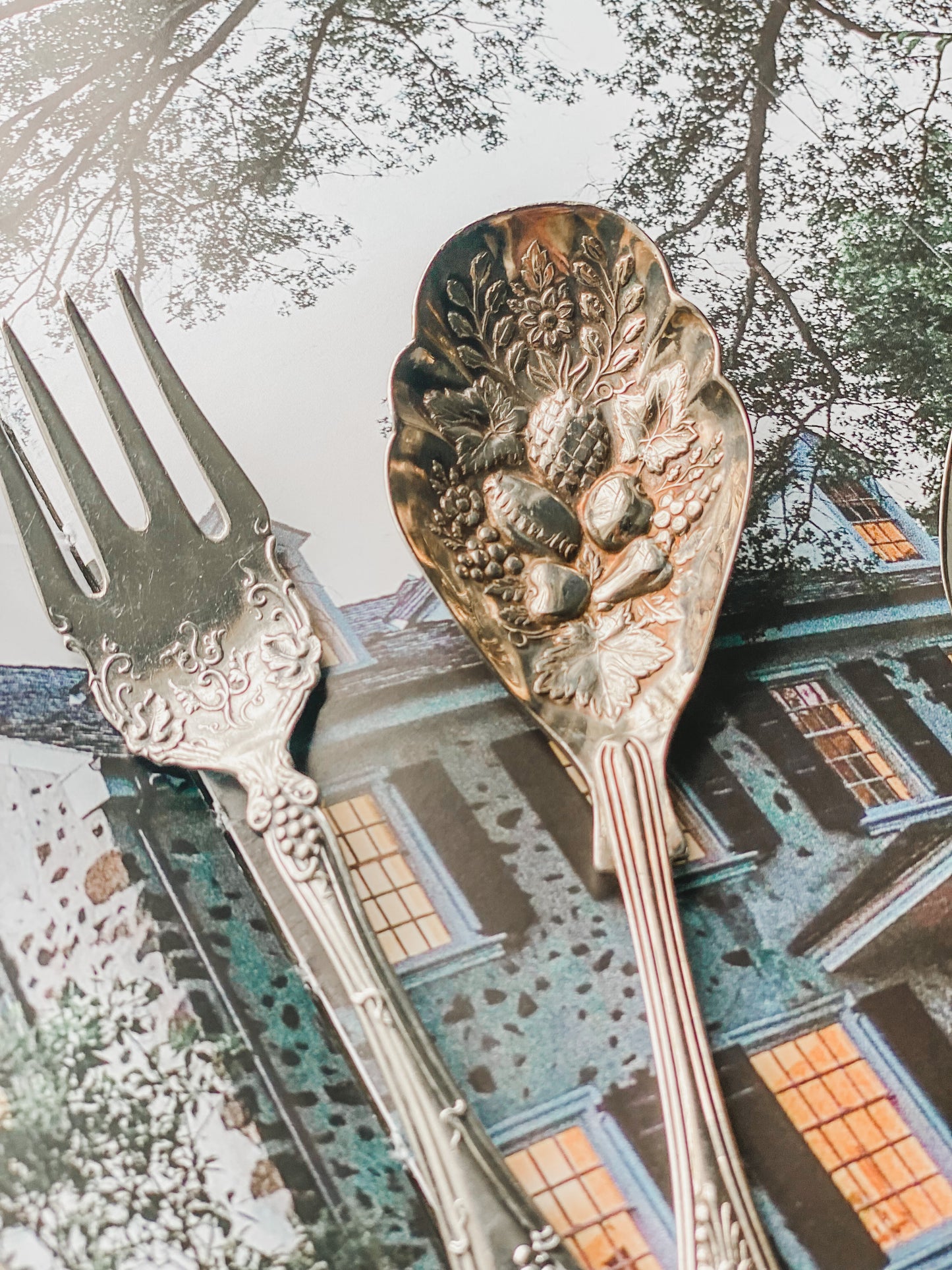 Set of 4 Ornate Serving Pieces