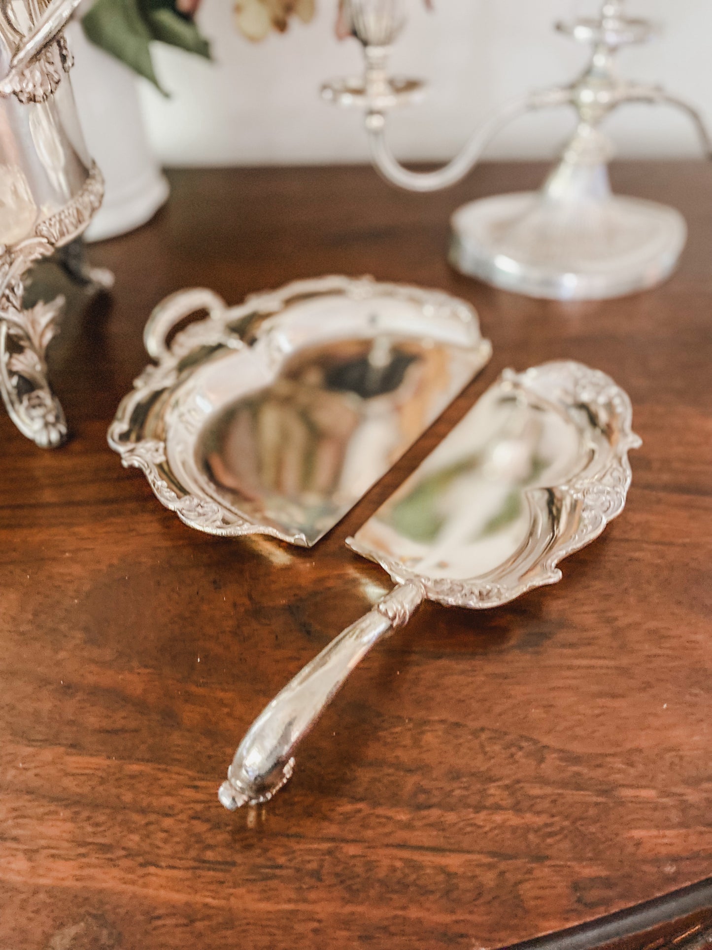 Quadroupleplate Antique Crumb Catcher