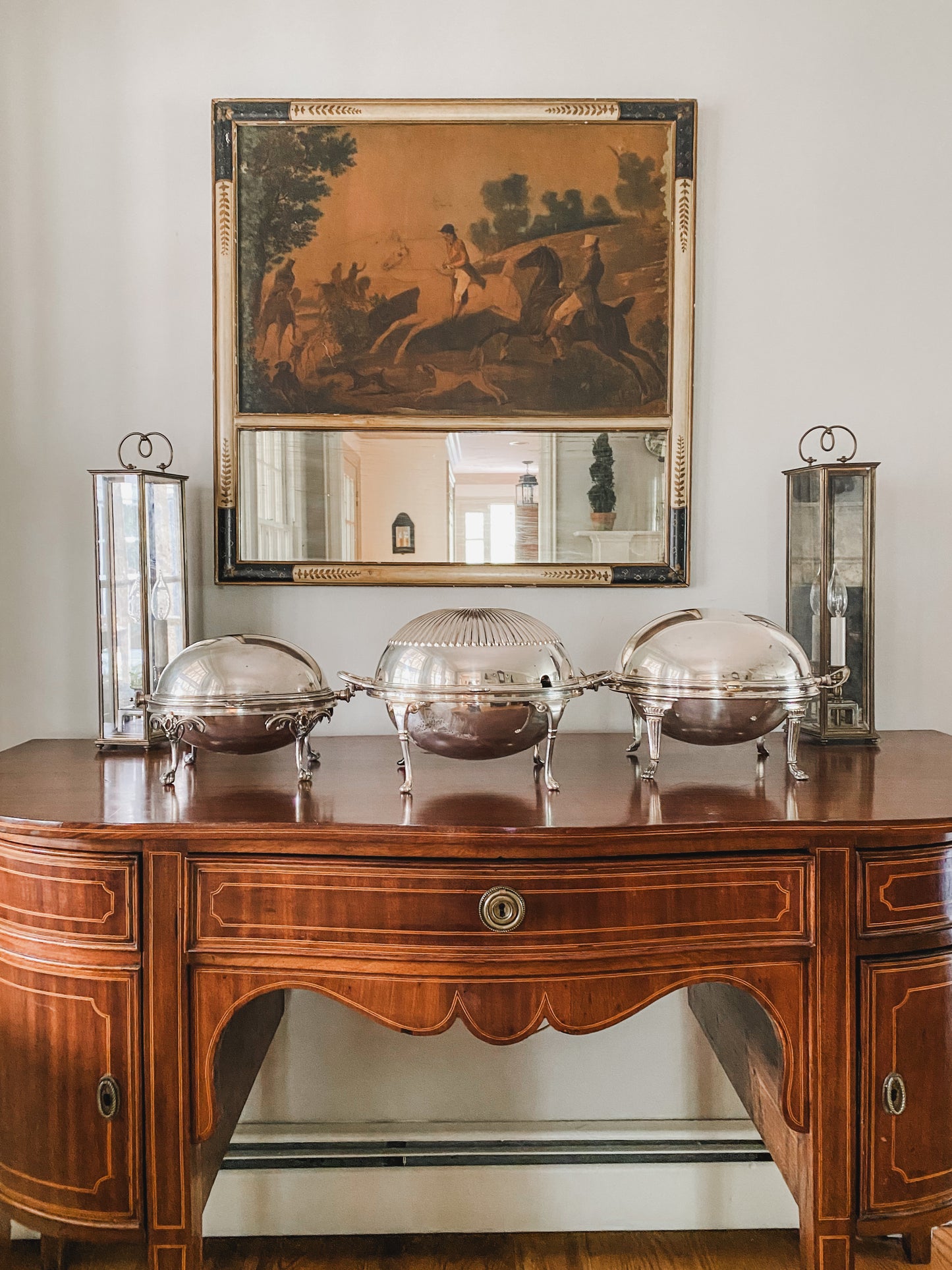 Dome Server from England by Harrison Brothers & Howson (pictured in the middle)