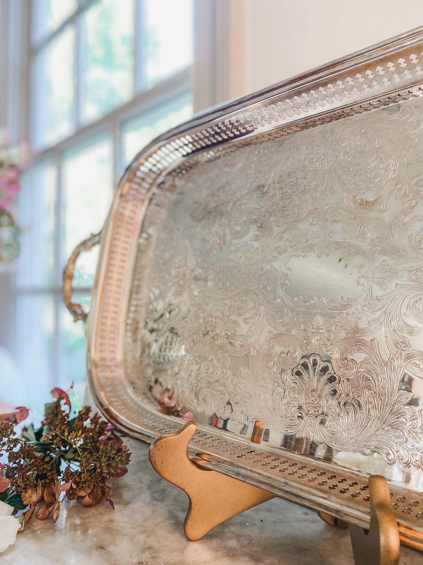 Lovely Reticulated Gallery Tray