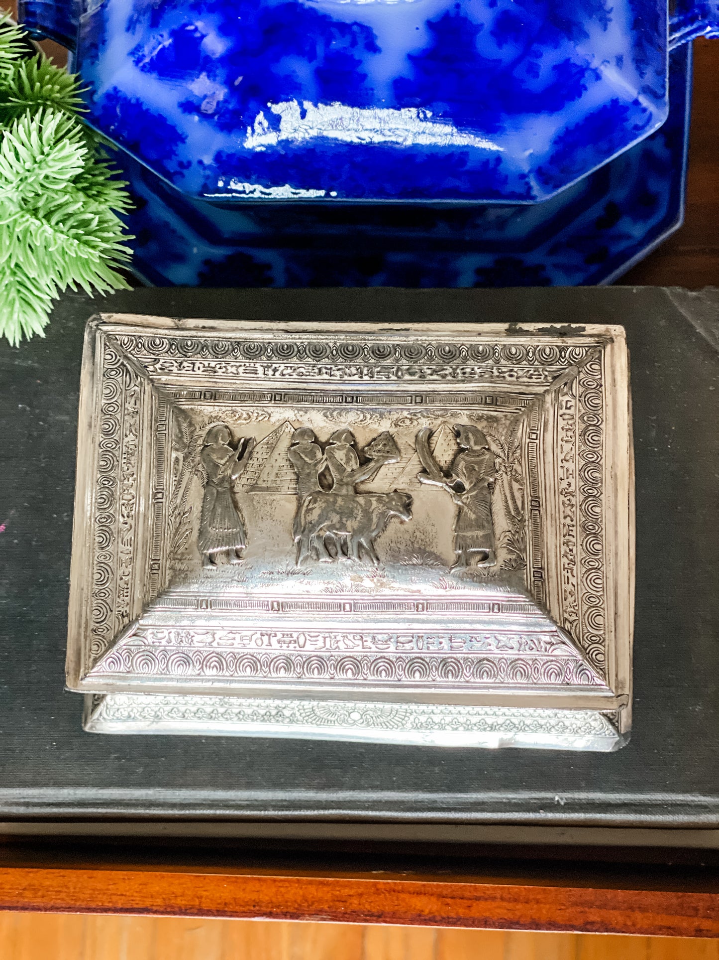 Antique Egyptian Revival Silverplate Hinged Box – Barbour Silverplate Co.