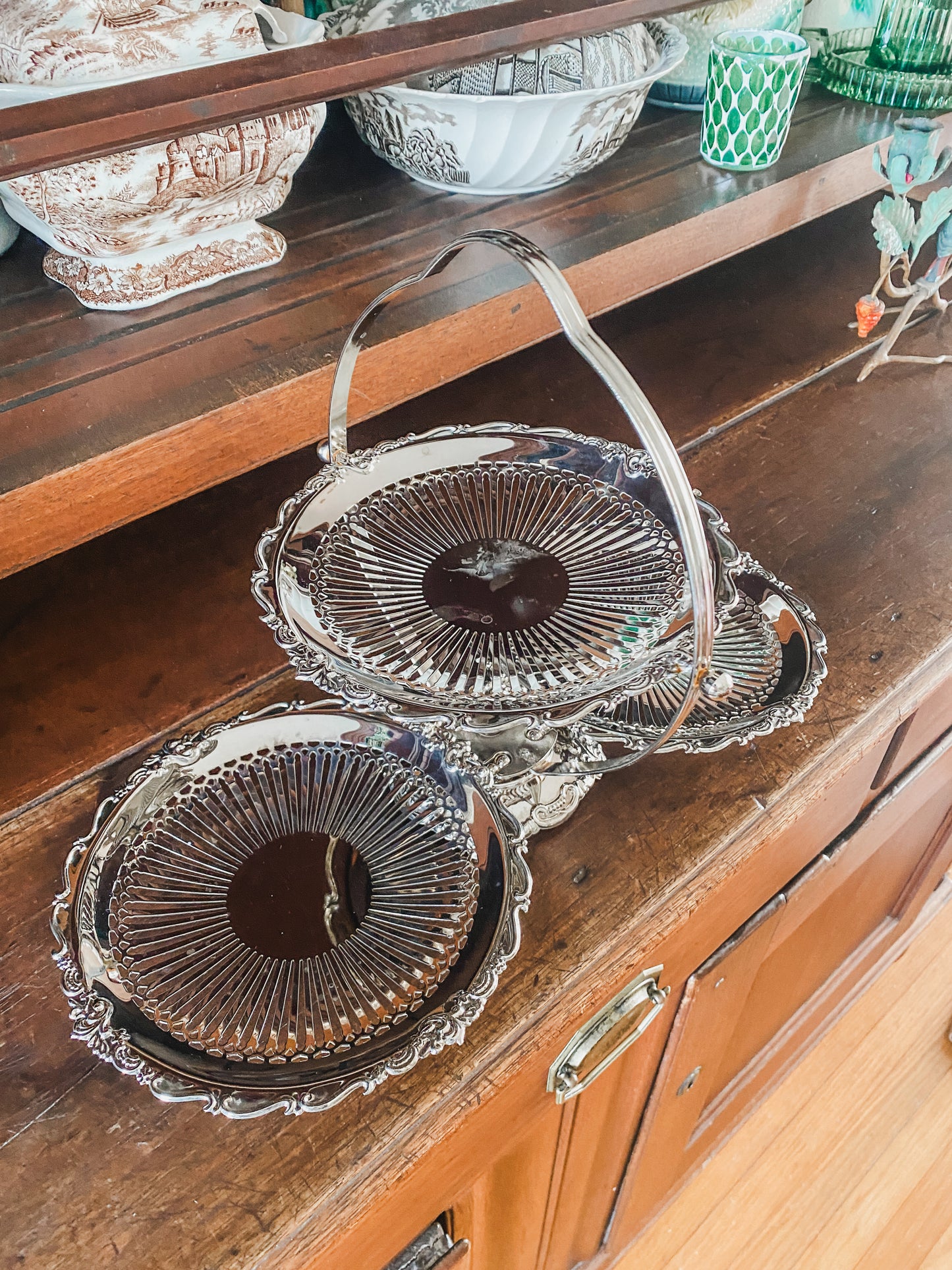 Vintage 3-Tier Folding Biscuit Tray