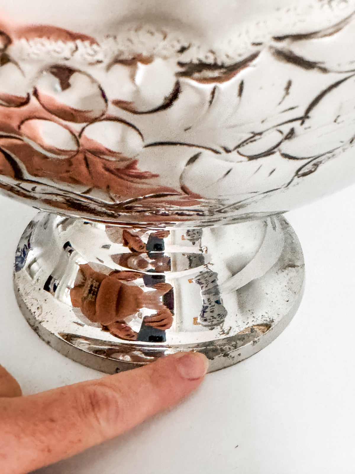 Large Holly & Berry Pedestal Bowl