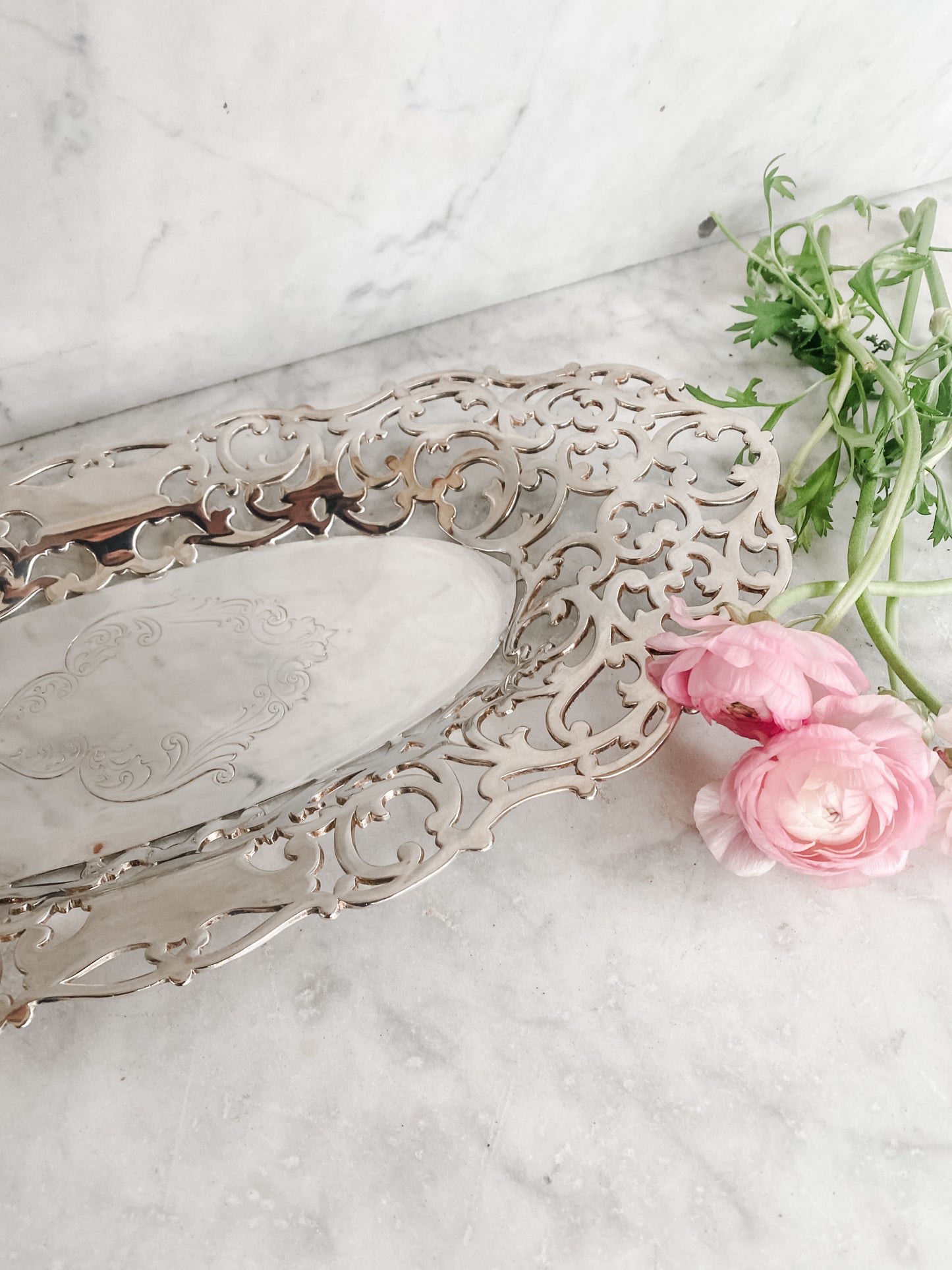 Antique Forbes Silver Co. Quadruple Plate Dish