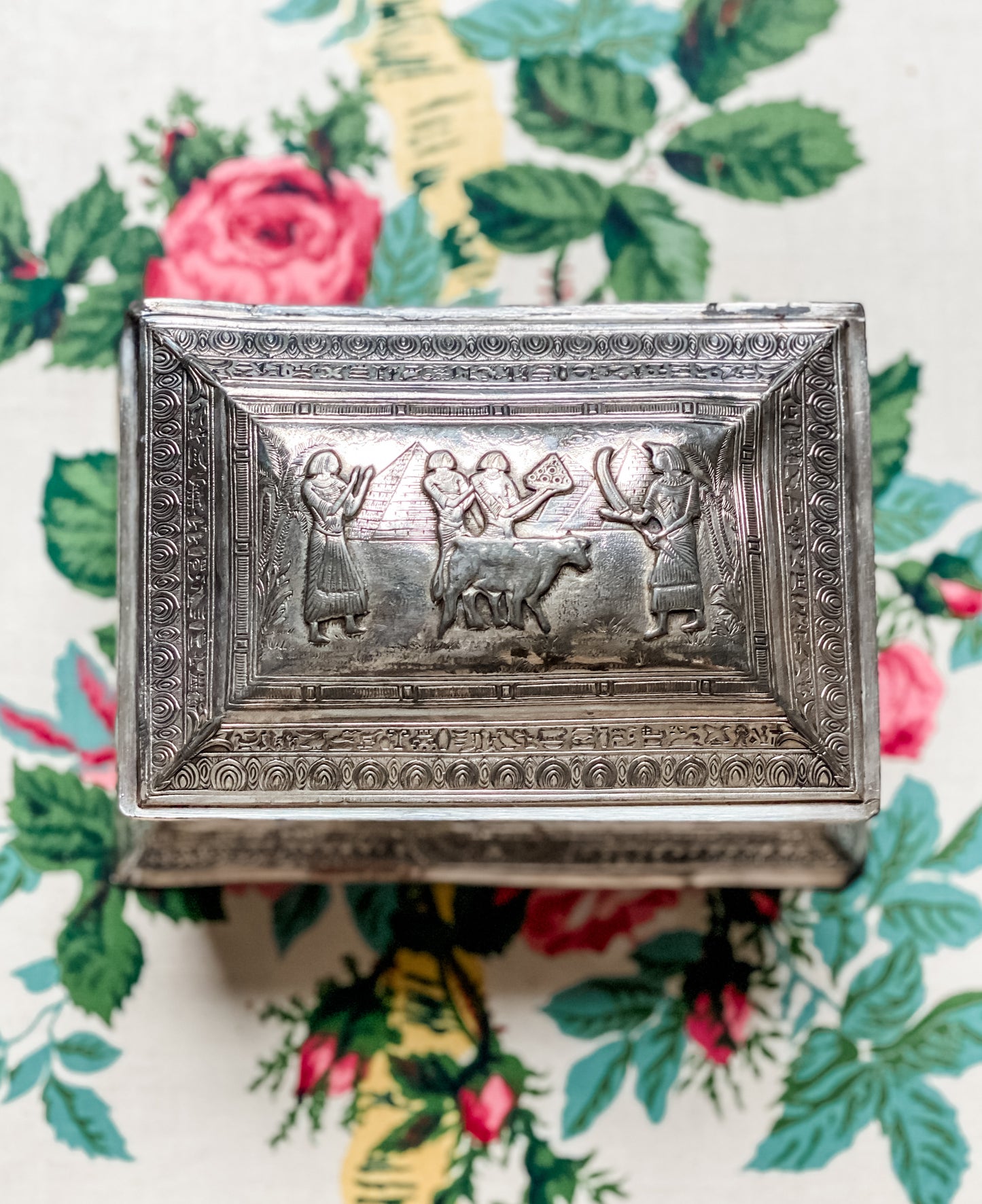 Antique Egyptian Revival Silverplate Hinged Box – Barbour Silverplate Co.