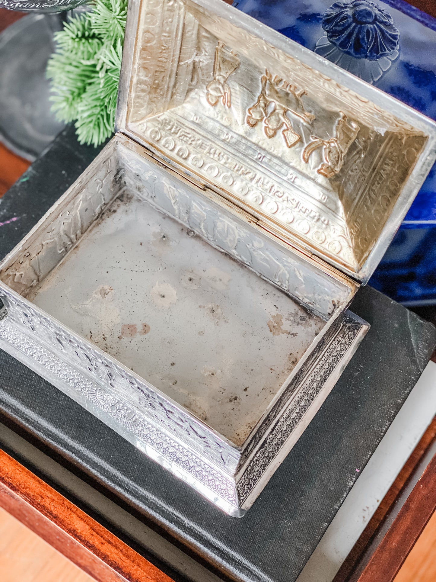 Antique Egyptian Revival Silverplate Hinged Box – Barbour Silverplate Co.