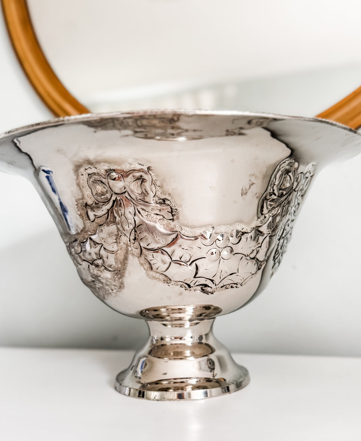 Large Holly & Berry Pedestal Bowl