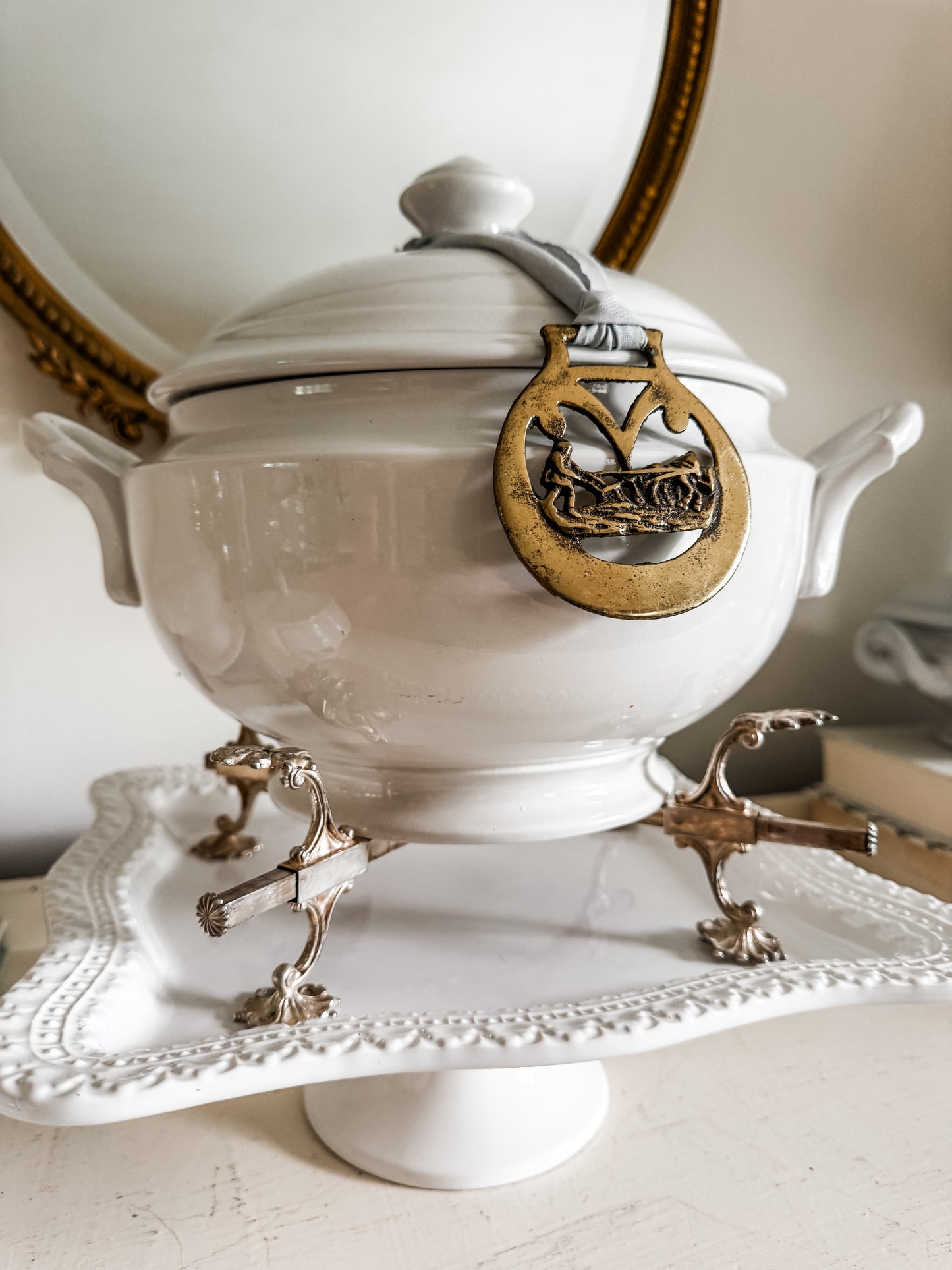 Antique Plate Holder or Bowl Stand