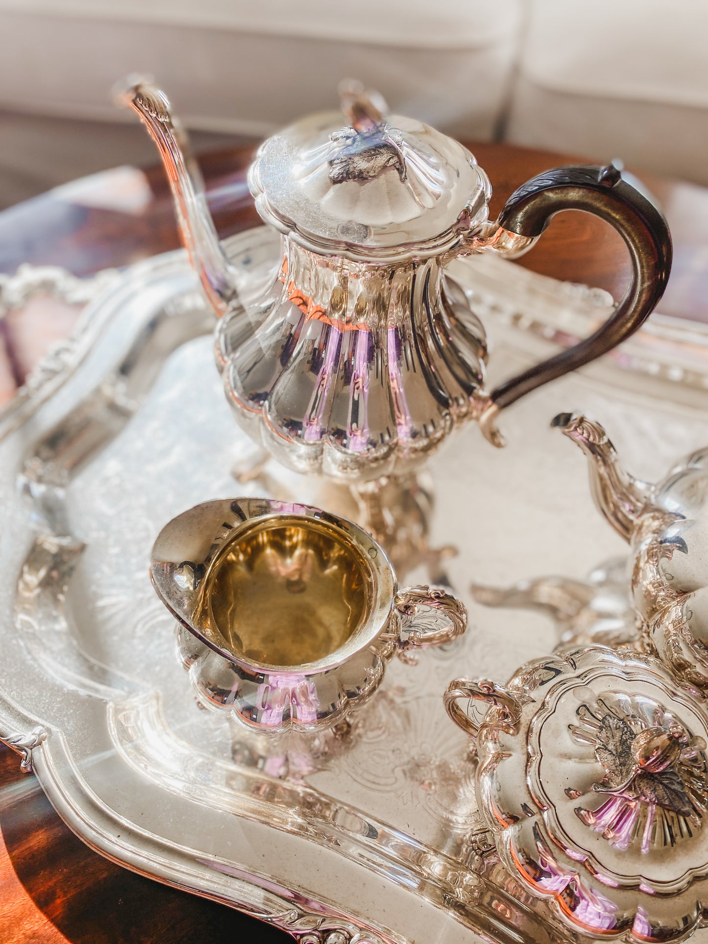 Complete 5-Piece Heirloom Melon Tea Set