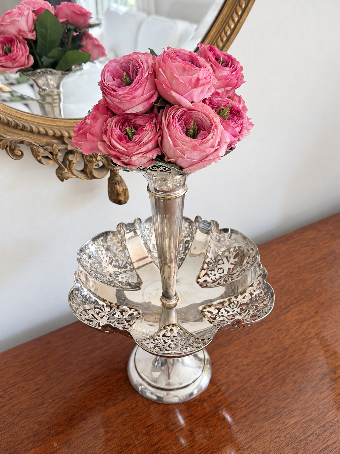 Trumpet Epergne-Style Centerpiece
