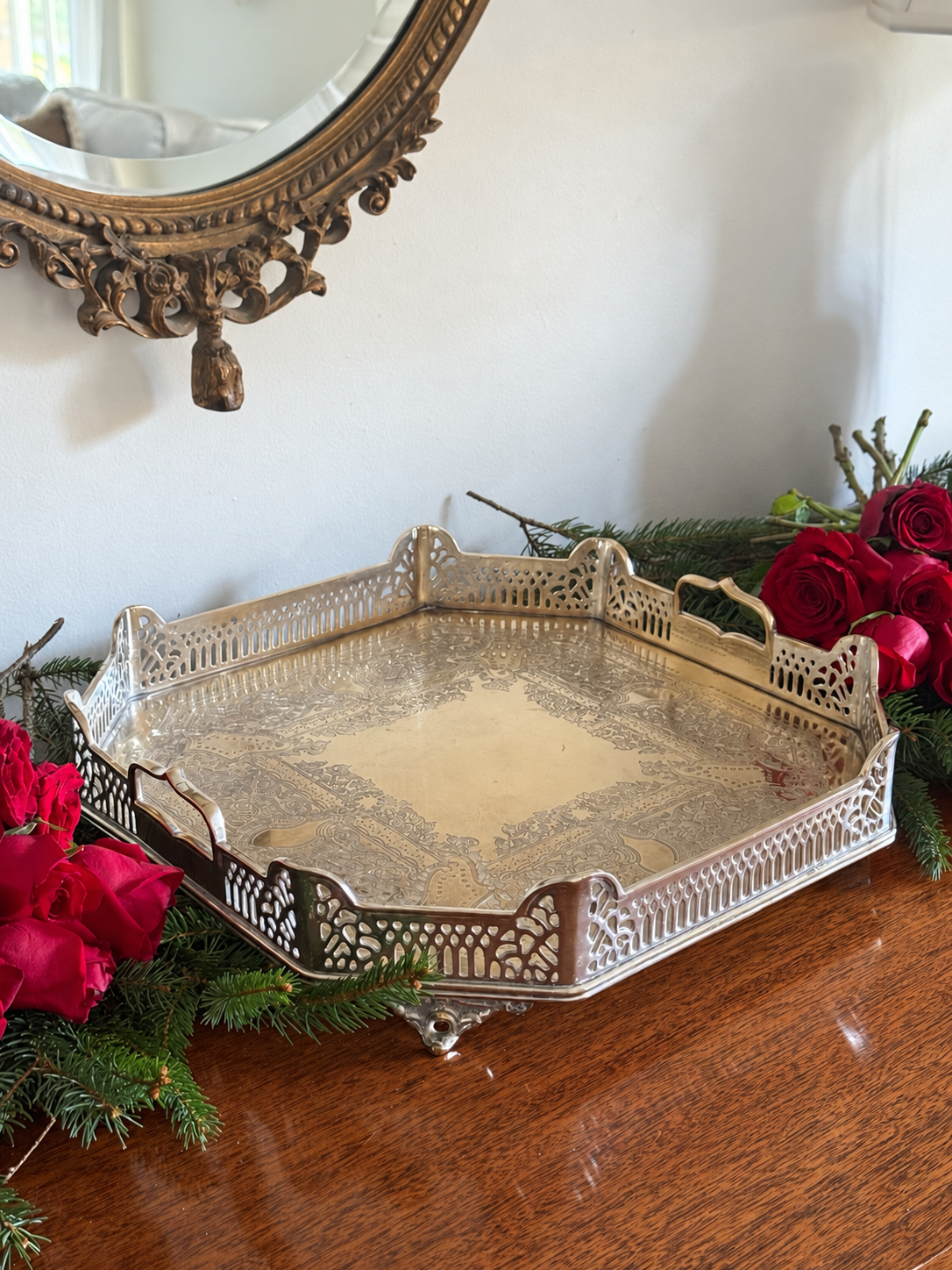 Gallery Tray with Pierced Rail