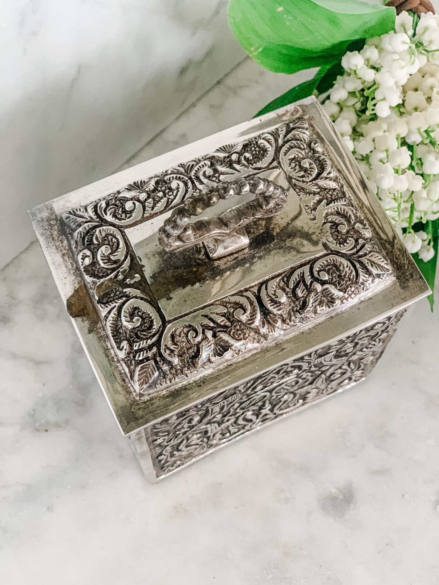 Decorator's Tea Caddy