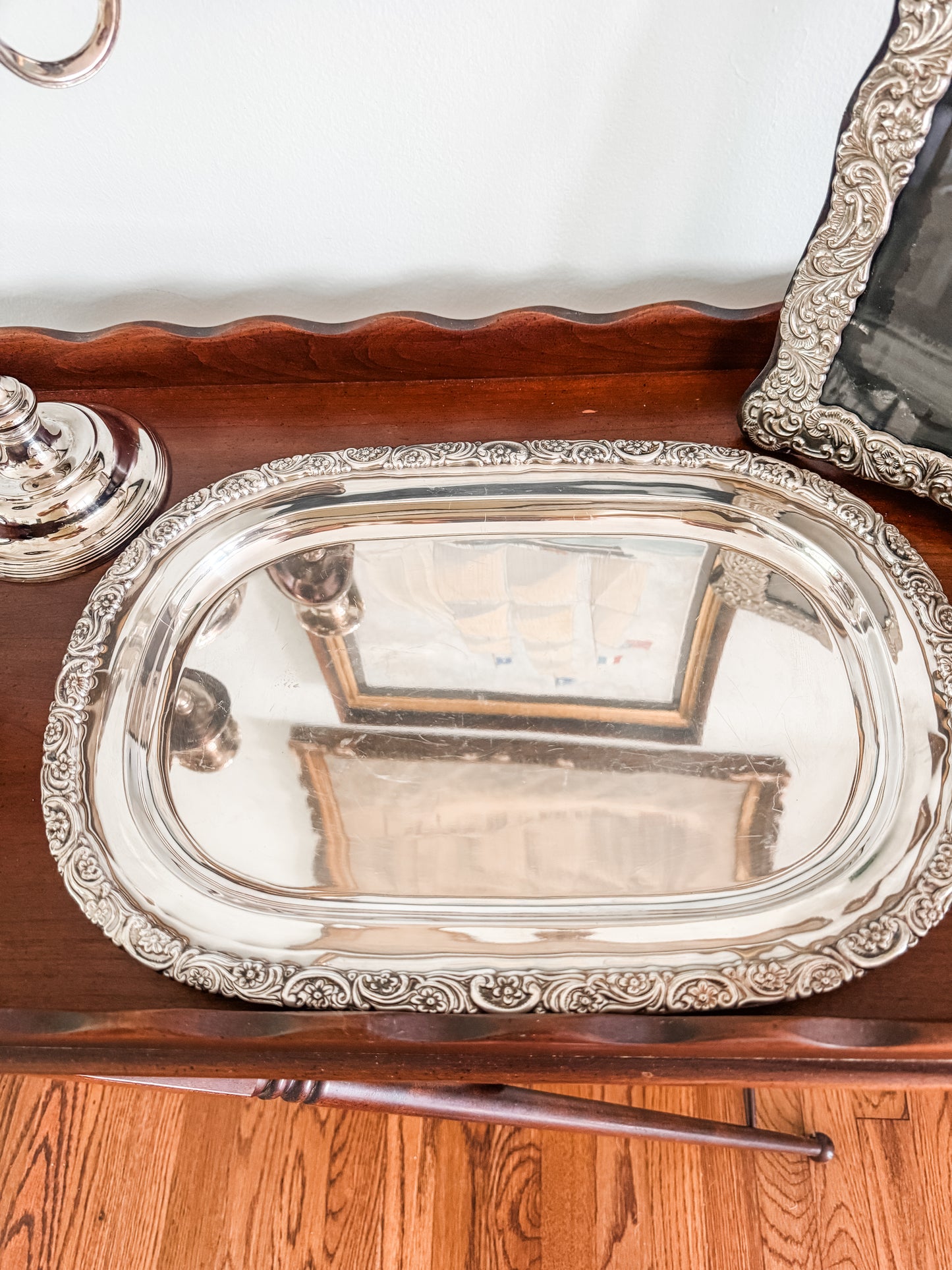 Excellently Sized Tray
