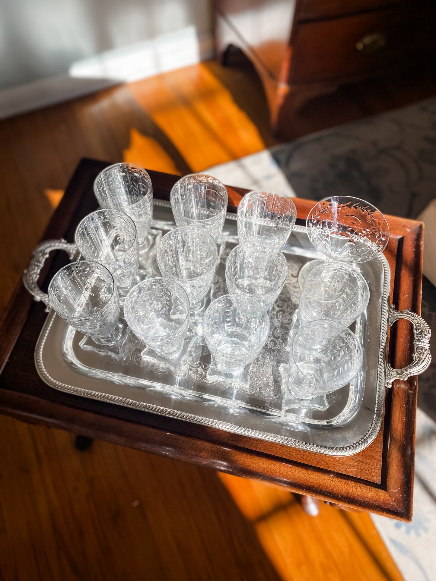 Awesome Classic Double-Handled Tray