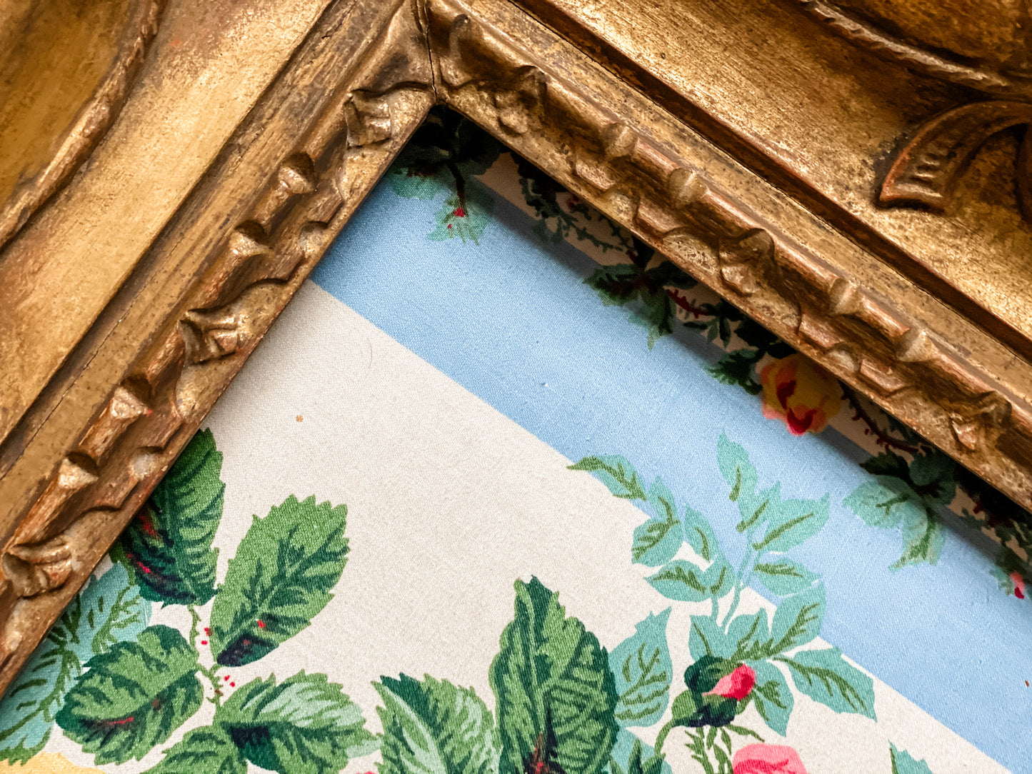 Antique Florentine Bartolozzi e Maioli, Firenze Hand-Carved Gilt Frame