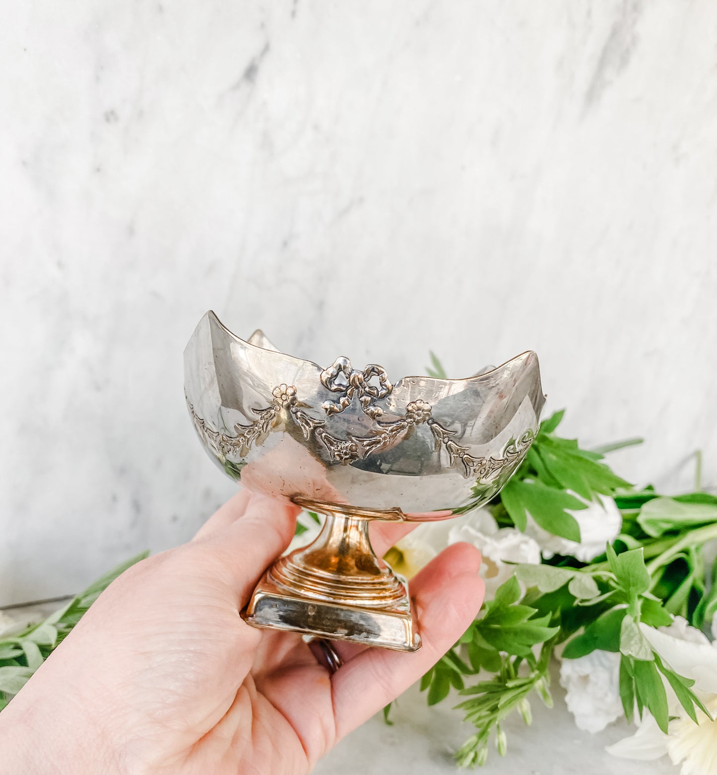 Victorian Nut Bowl with Scalloped edge and ribbon detail